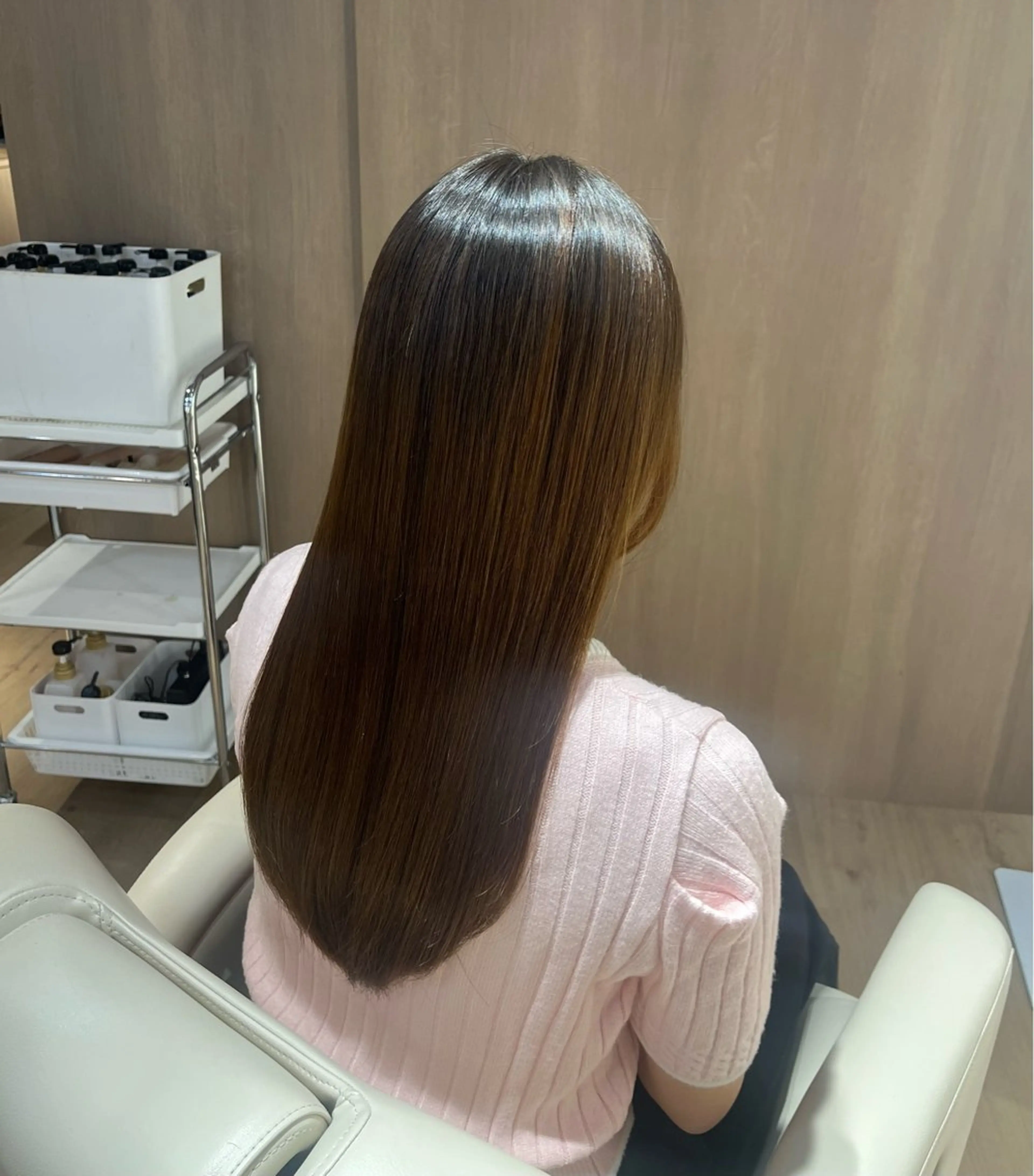 ロング パーマ 縮毛矯正 ストレートパーマ 大西 愛梨のヘアスタイル