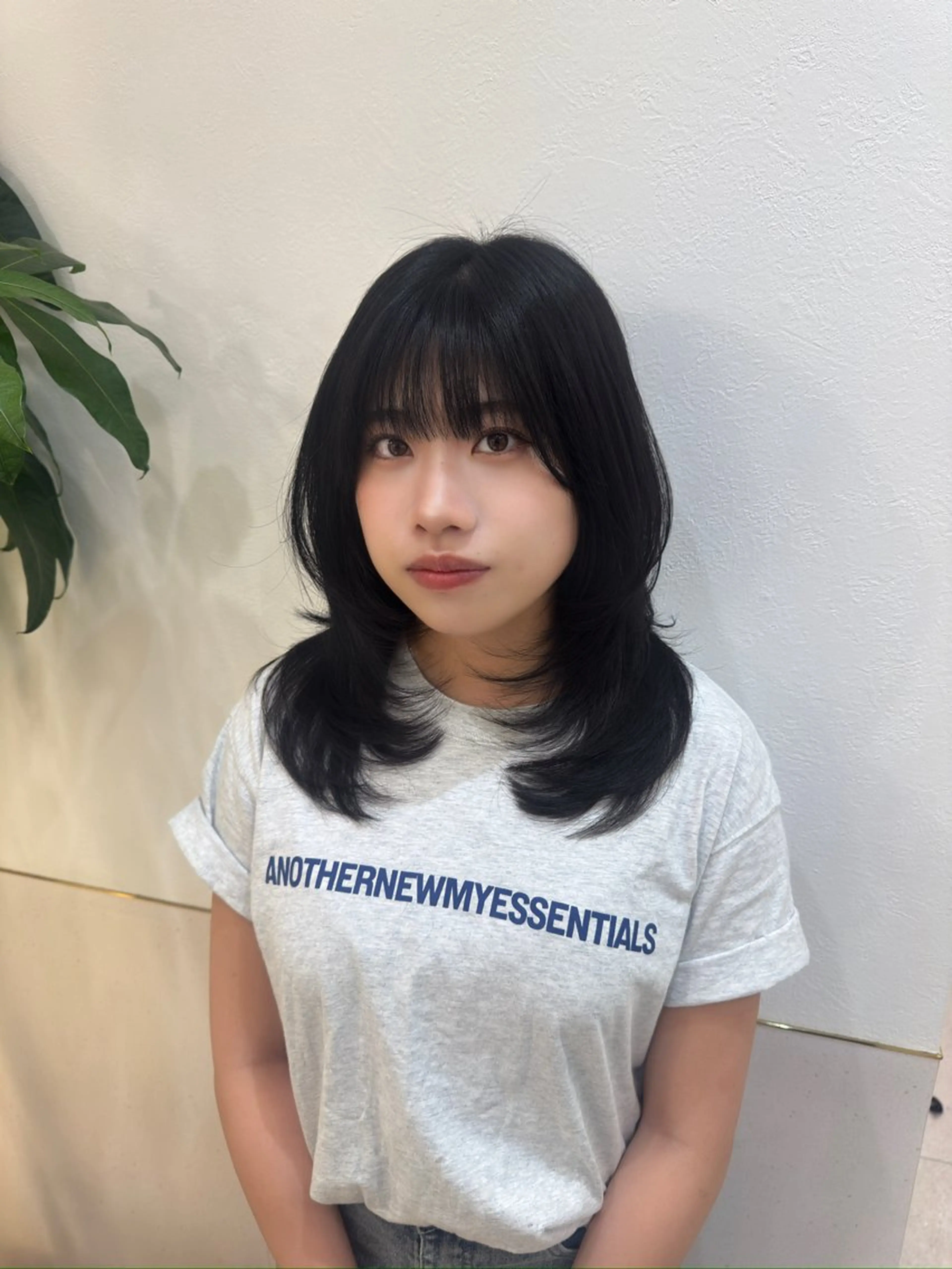 ミディアム カラー 髪質改善 トリートメント カット ヘアカラー トリートメント 絶対垢抜けレイヤー/ 透明感カラーリョウヤのヘアスタイル