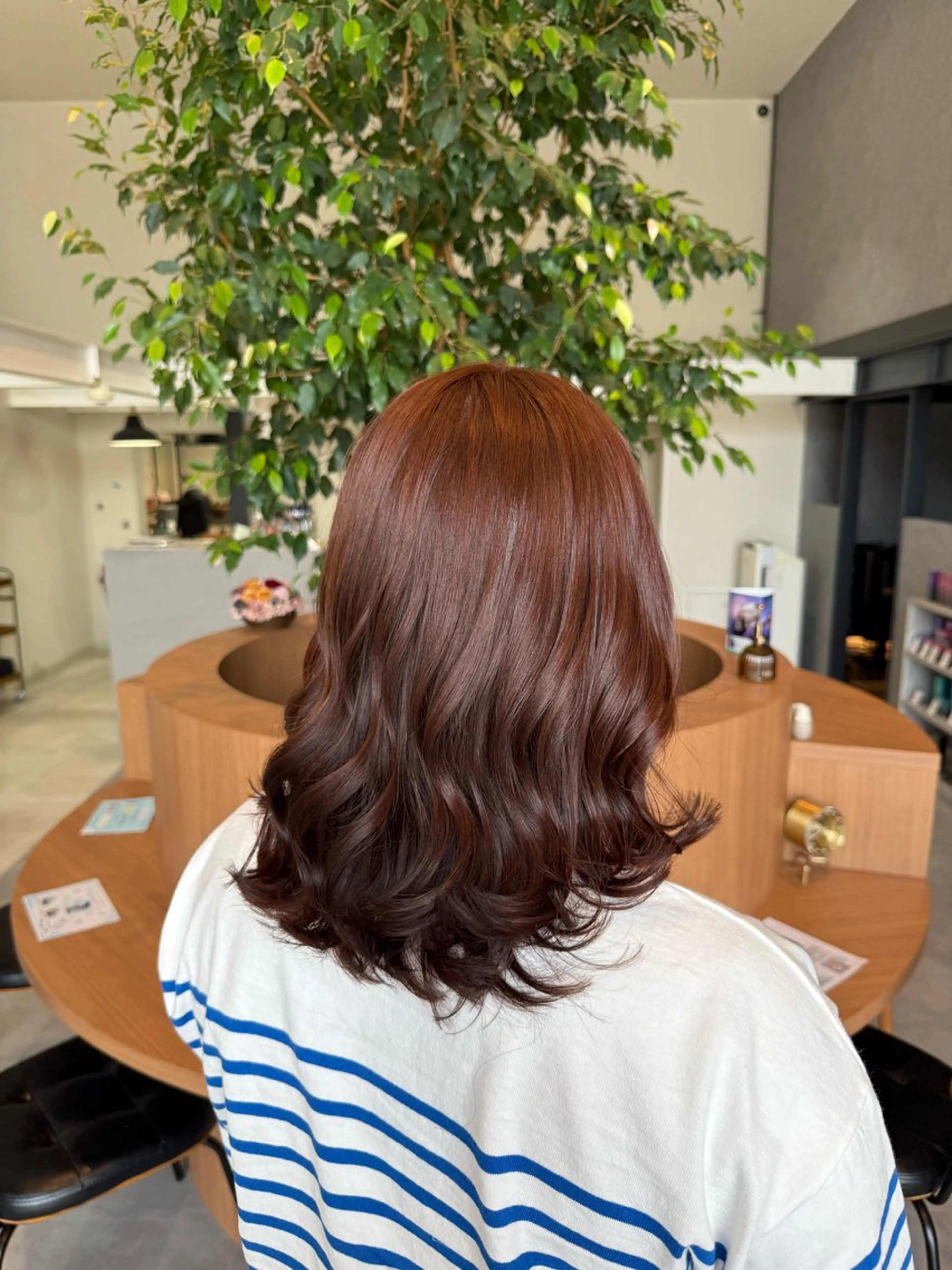 セミロング カラー パーマ ブラウンカラー カット ヘアカラー トリートメント ayaka |トレンドヘアのヘアスタイル