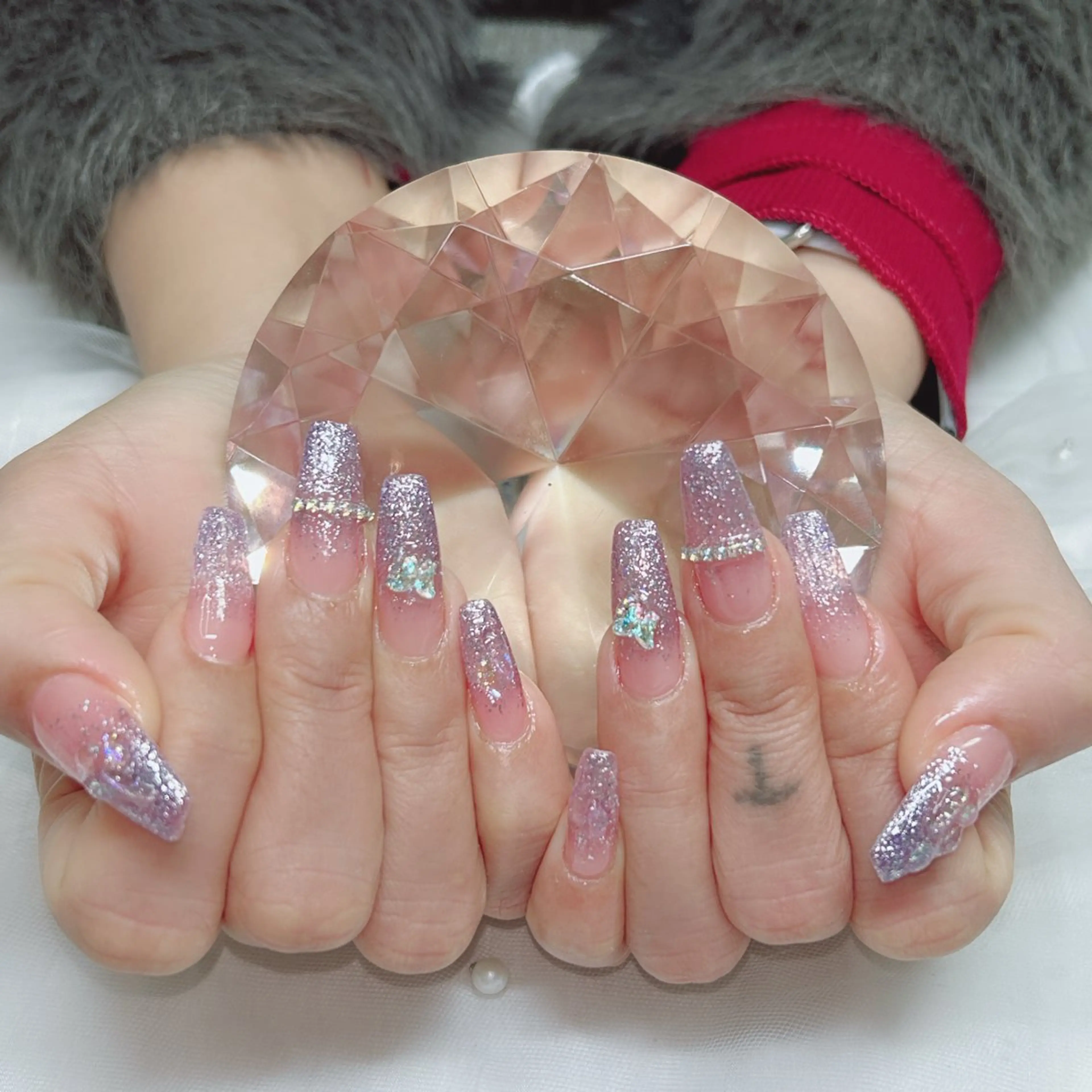ネイル オーロラネイル ミラーネイル オフィスネイル ワンカラーネイル シンプルネイル ハンドネイル Cute Tips nailのネイルデザイン