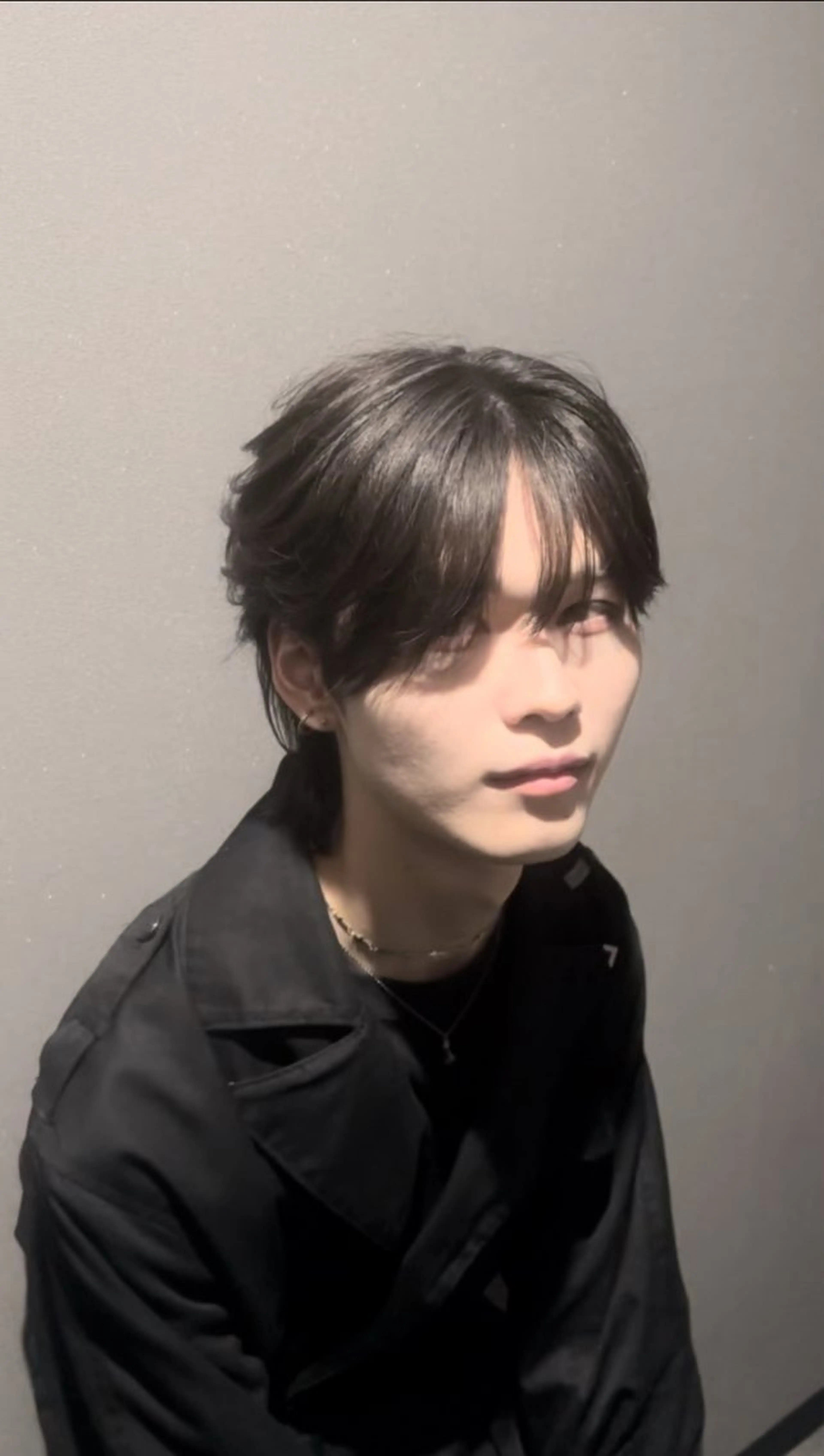 ミディアム メンズ カット ニュアンス/フェザー /ウルフ/伶馬のヘアスタイル