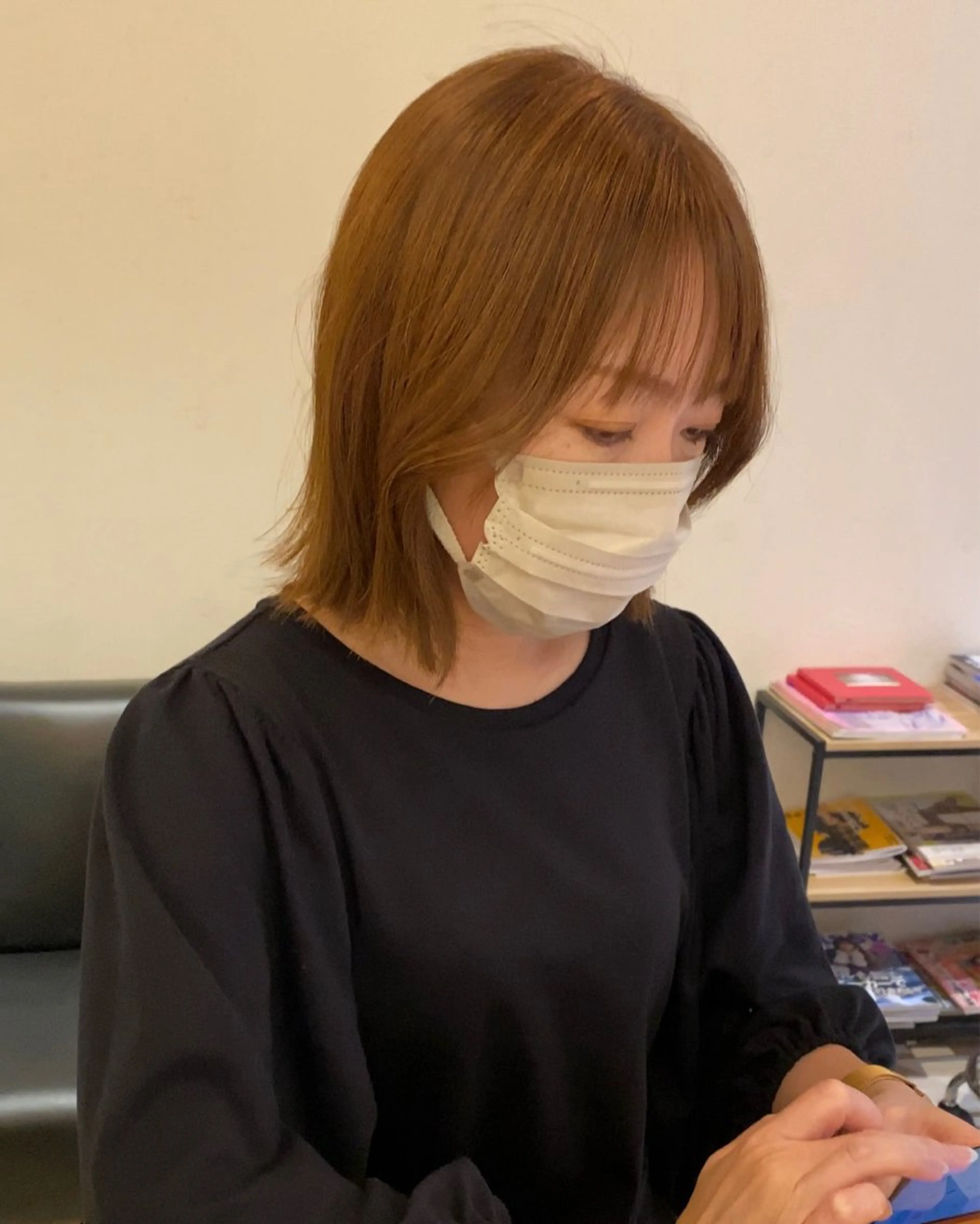 ミディアム 切りっぱなしボブ ボブ 顔まわりレイヤー 韓国風ヘア レイヤーカット 中村 莉子のヘアスタイル