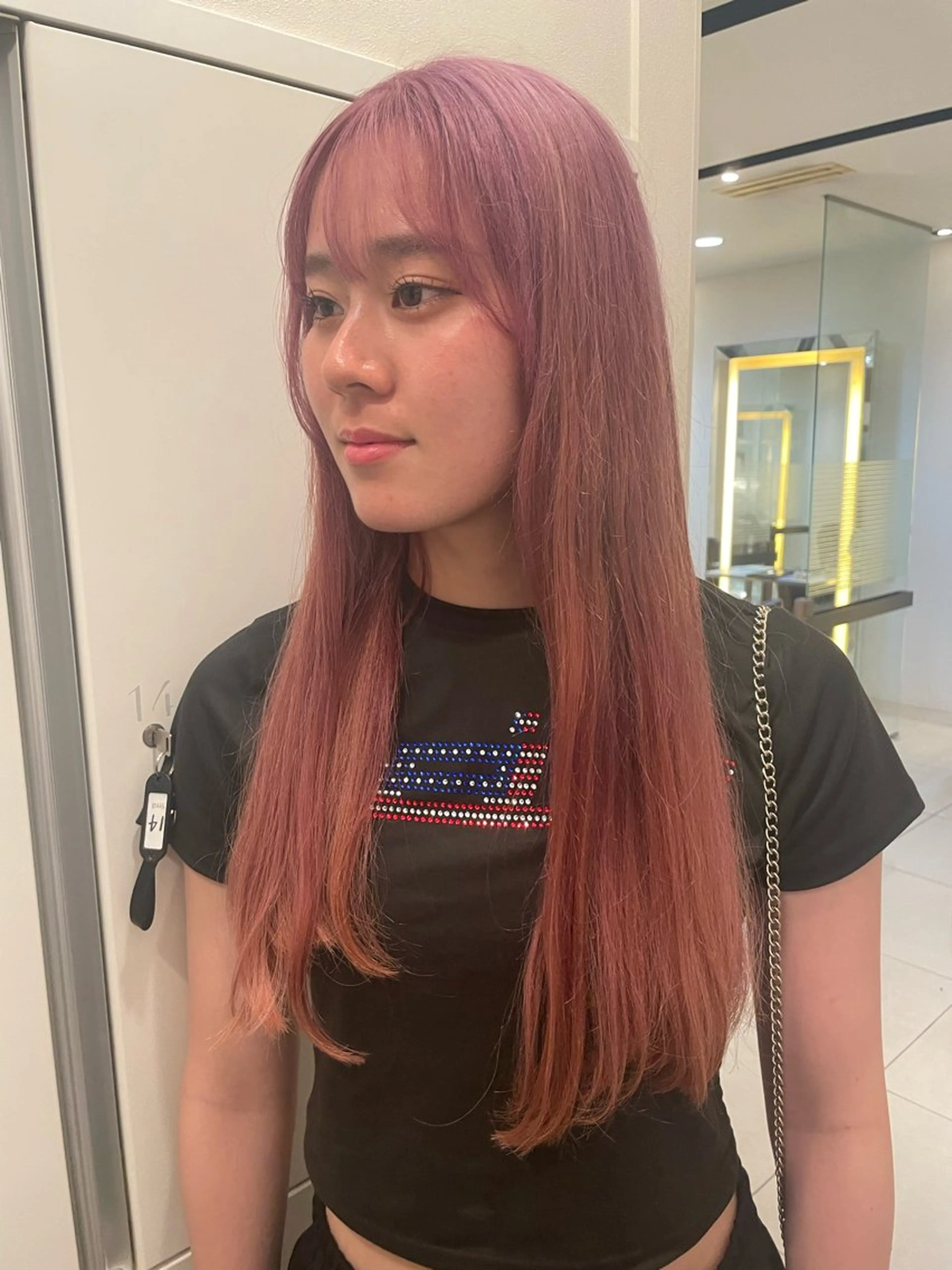 ロング カラー ヘアカラー トリートメント 透明感/ハイトーン ／レッドカラー🍓のヘアスタイル