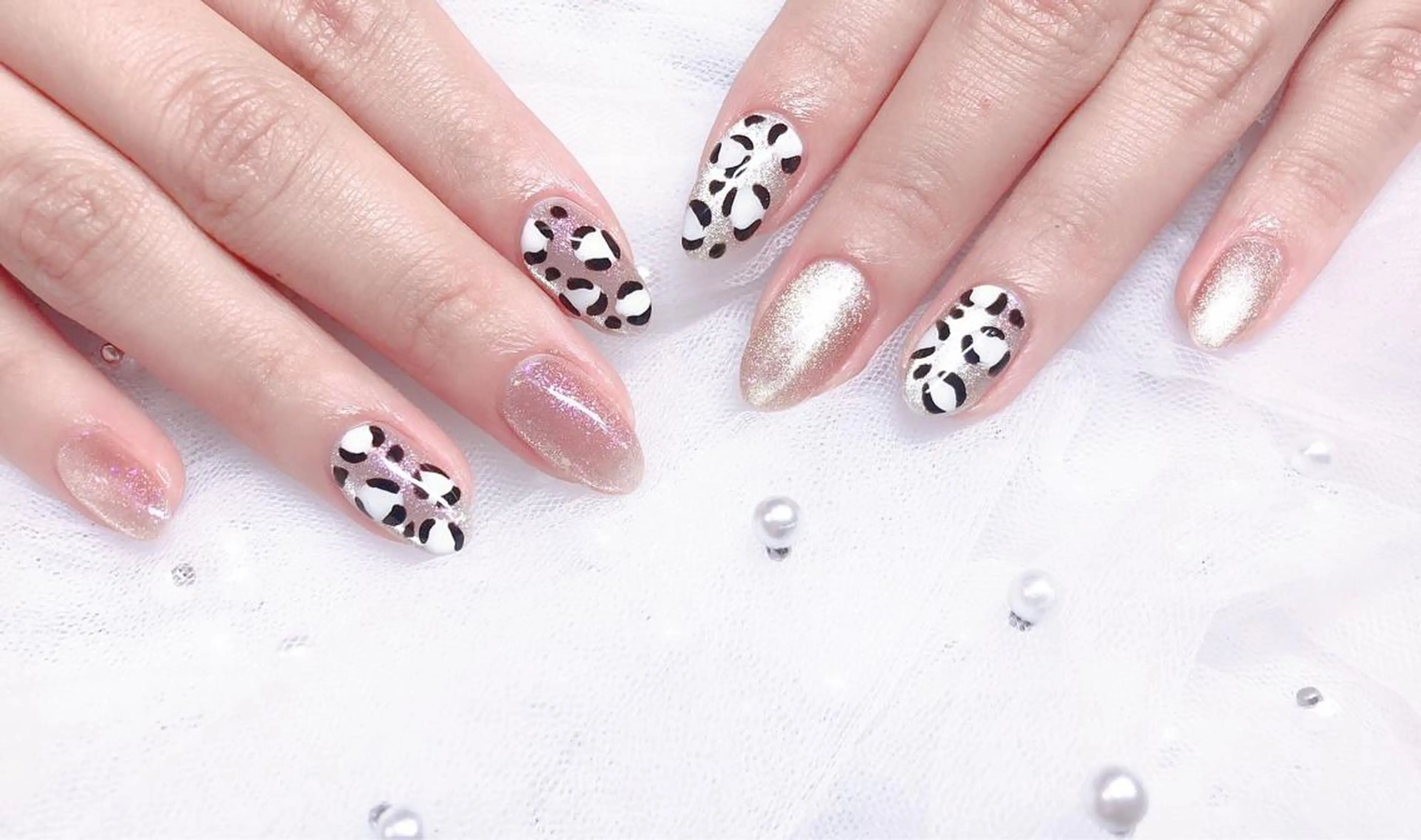 ネイル ハンドネイル マジック ミラーのネイルデザイン