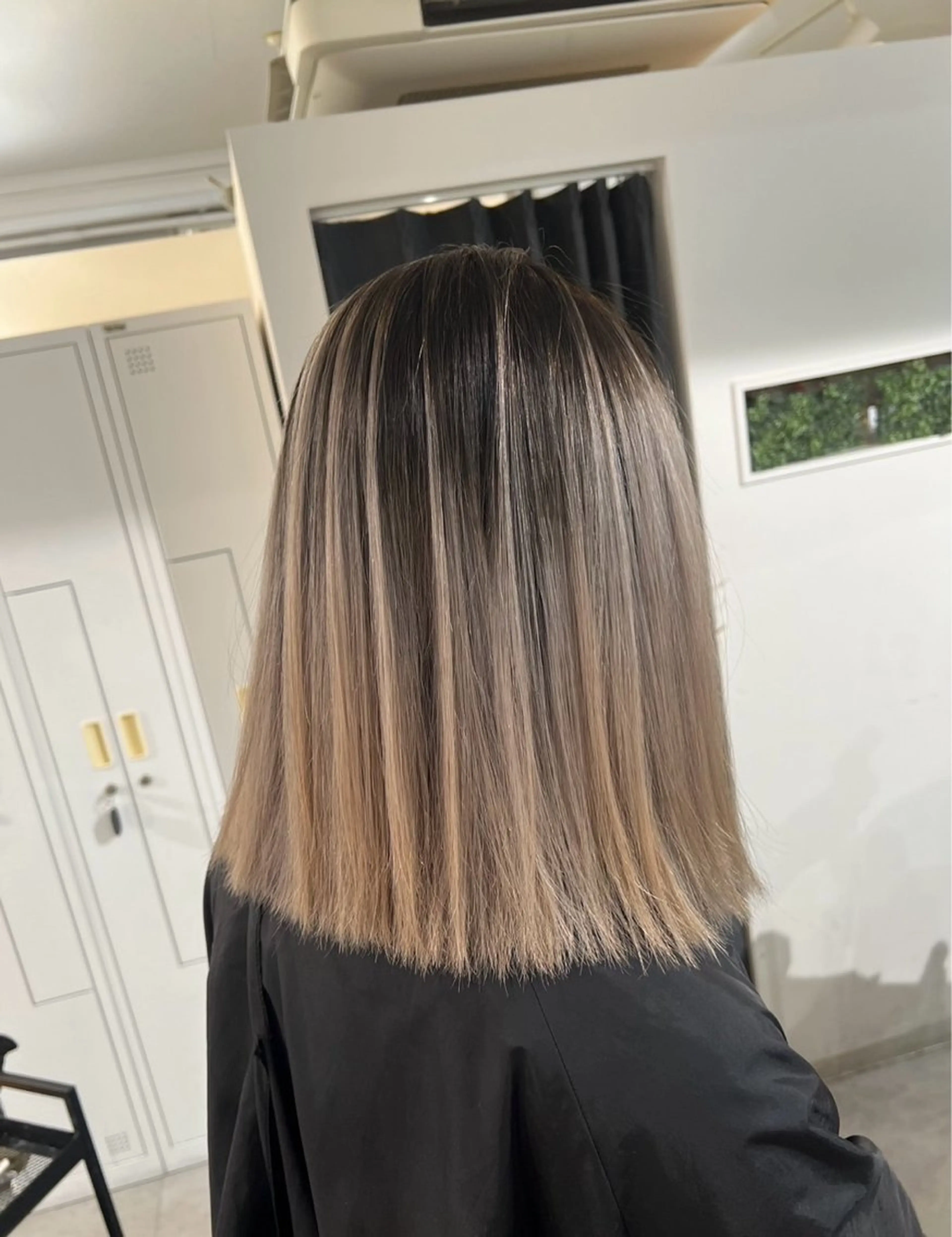 ミディアム カラー バレイヤージュ レイヤーカット ヘアカラー トリートメント 指名数No.1 /NAOYAのヘアスタイル