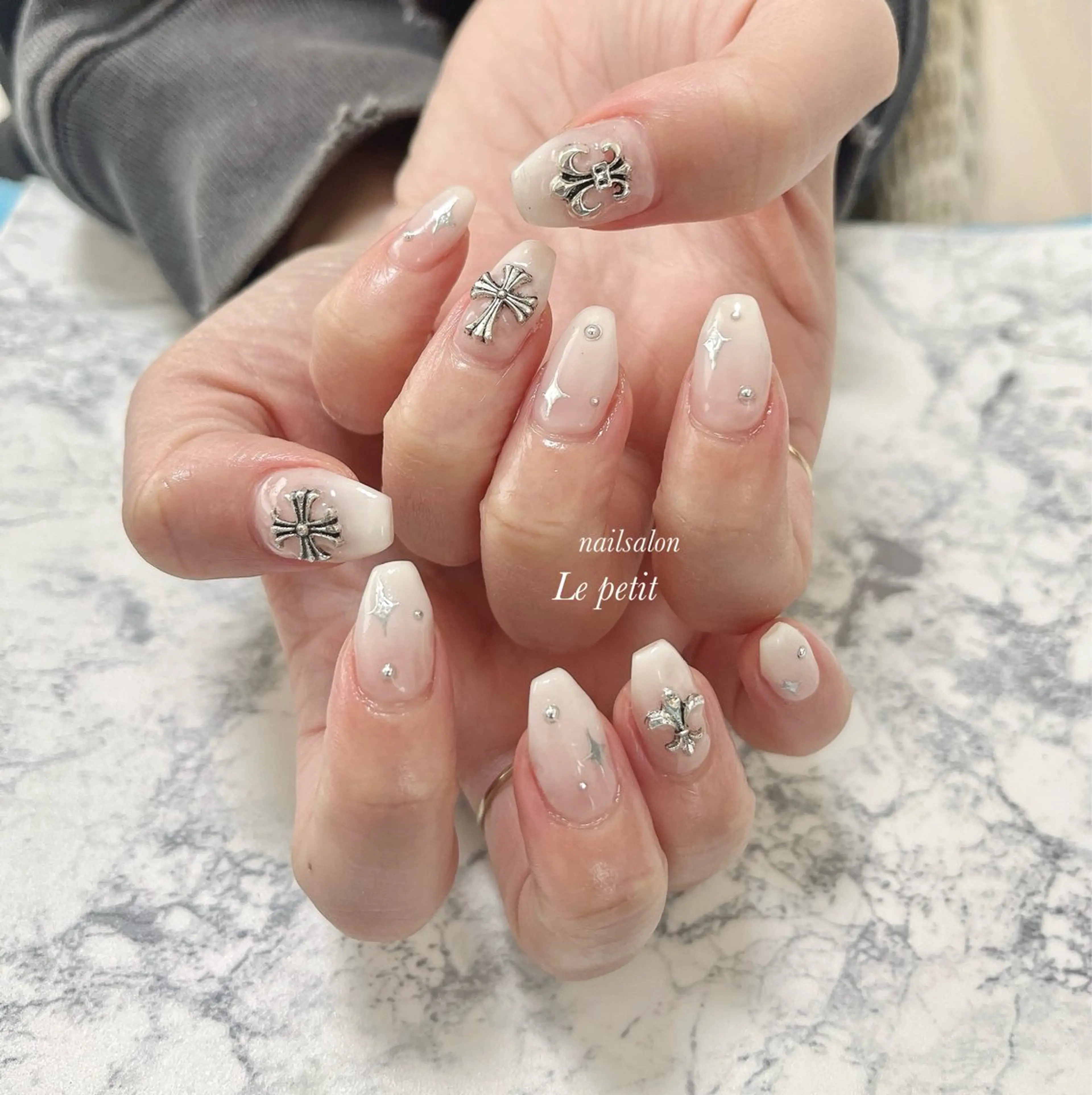 ネイル 石野 広佳のネイルデザイン