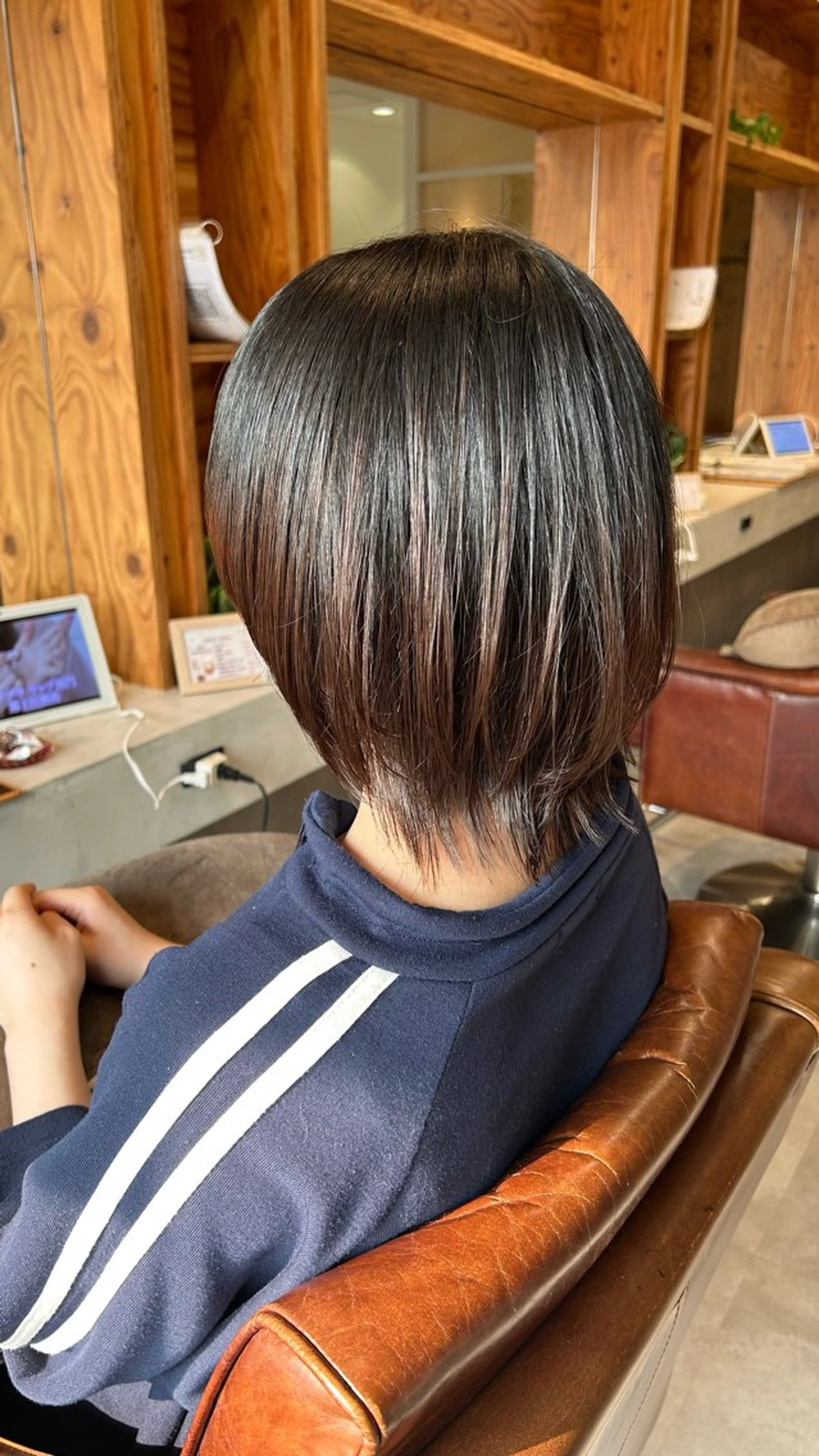 ミディアム レイヤーカット adorable 樋口円のヘアスタイル