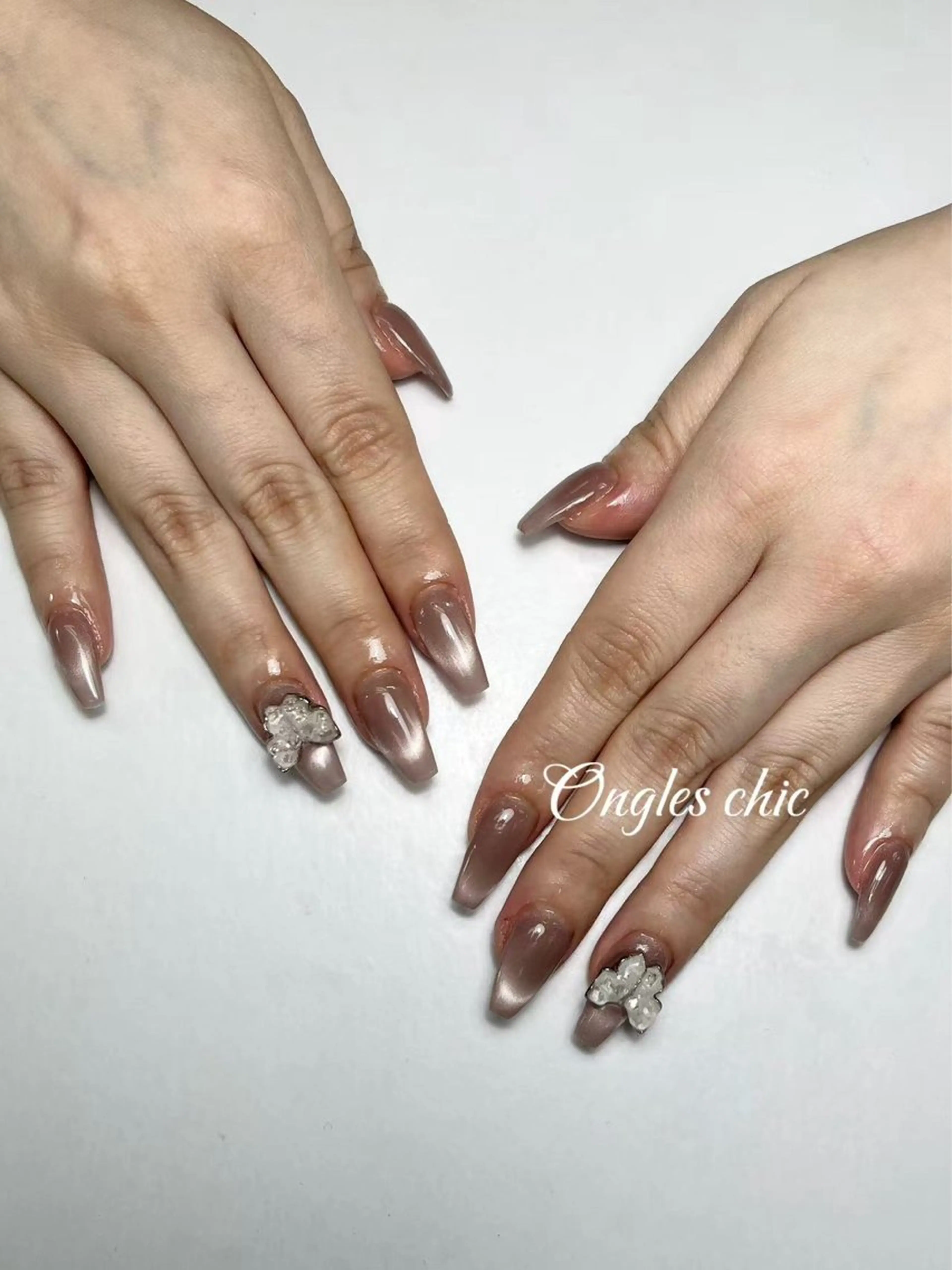 ネイル ハンドネイル ongles chicのネイルデザイン