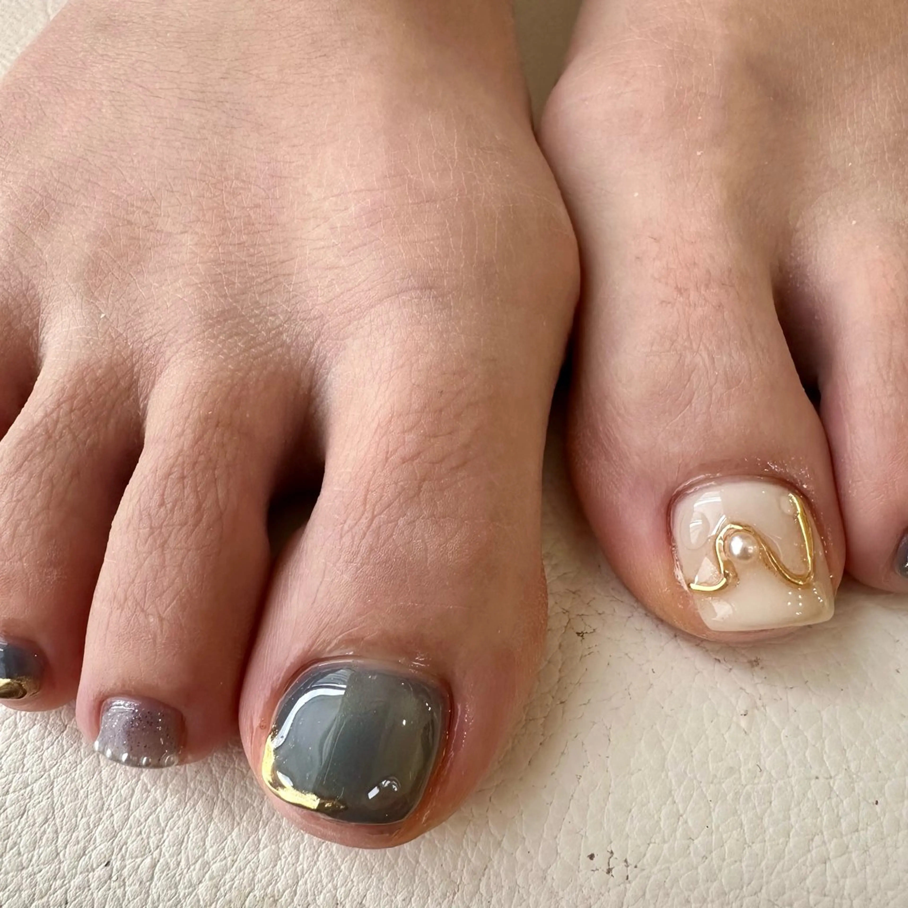 ネイル フットネイル 片野 菜々のネイルデザイン