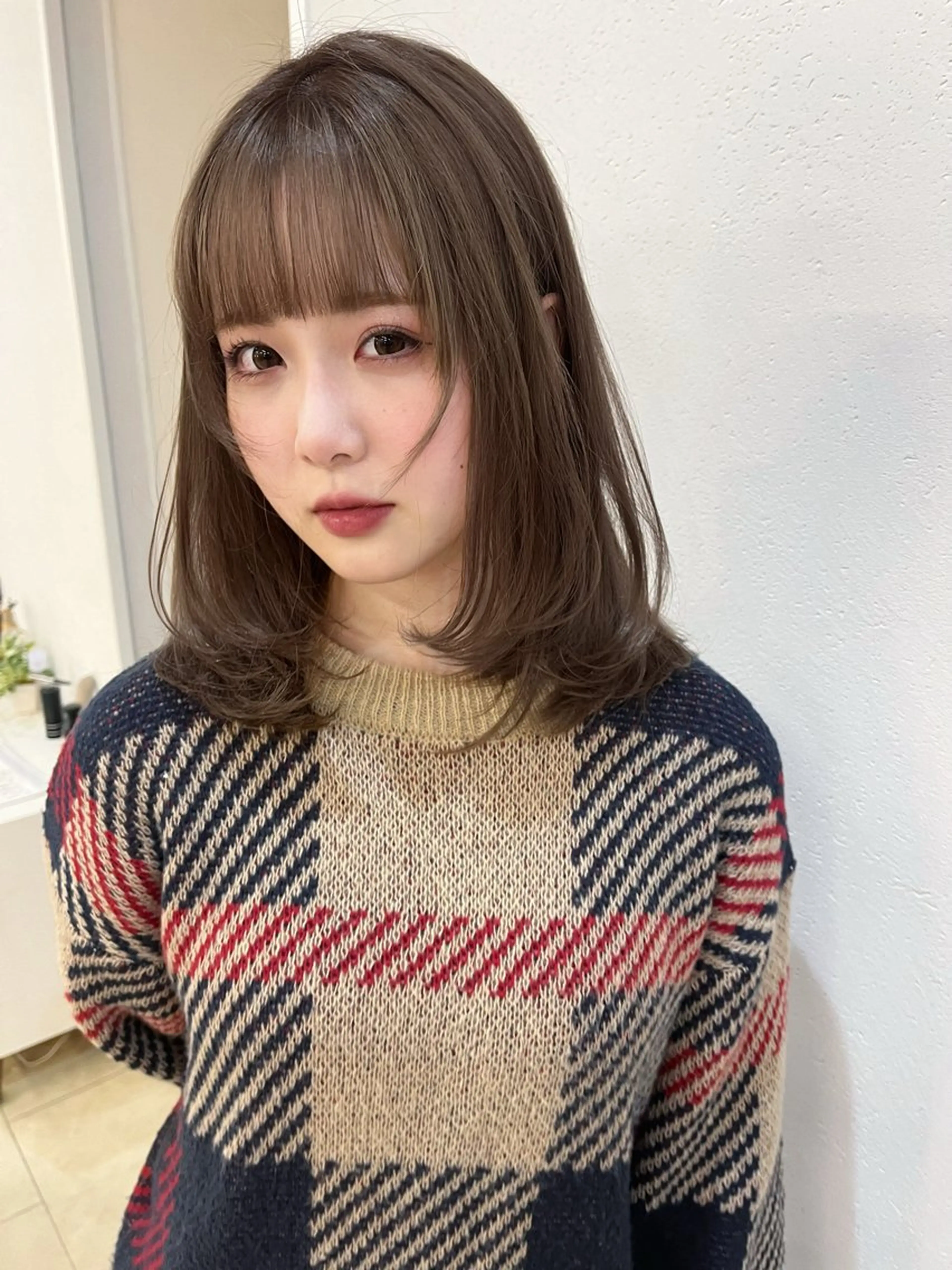 ミディアム カラー レイヤーカット カット ヘアカラー yura /レイヤーカットのヘアスタイル