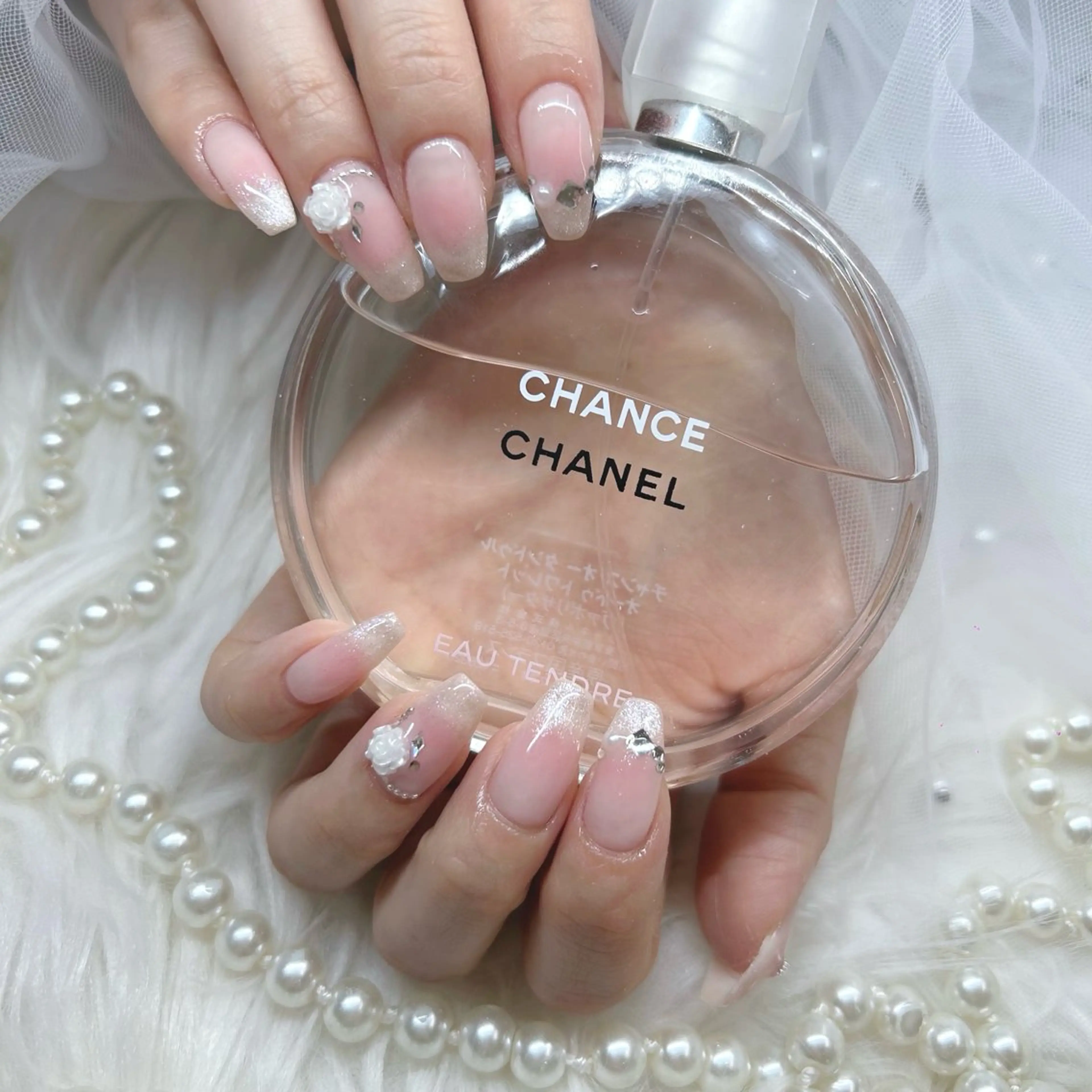 ロング ハンドネイル Nailsalon Angeのネイルデザイン