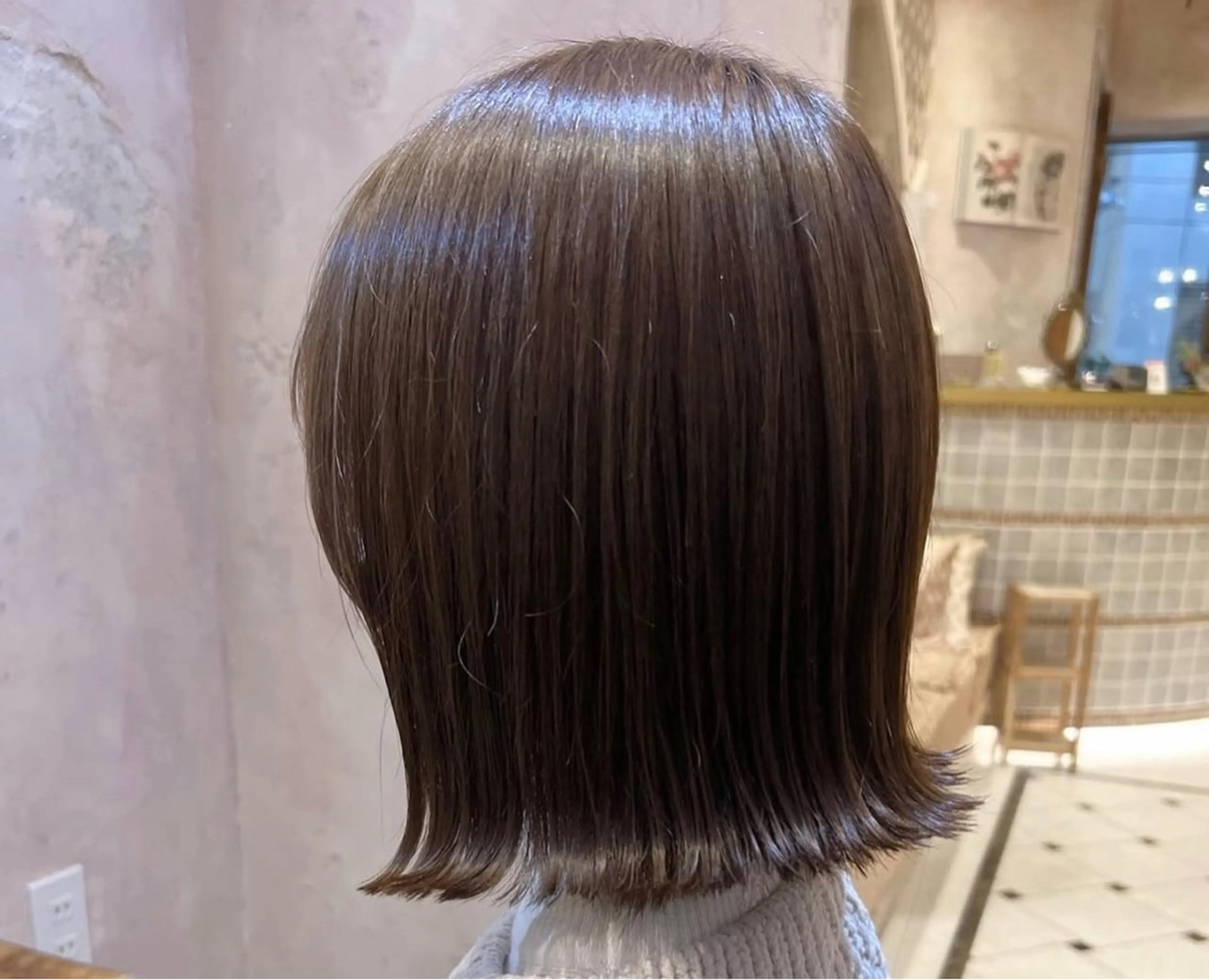 ショート ボブ ハイライト 髪質改善 ショートヘア ヘアカラー トリートメント 栄ハイトーン/ ベージュカラー中園薪のヘアスタイル