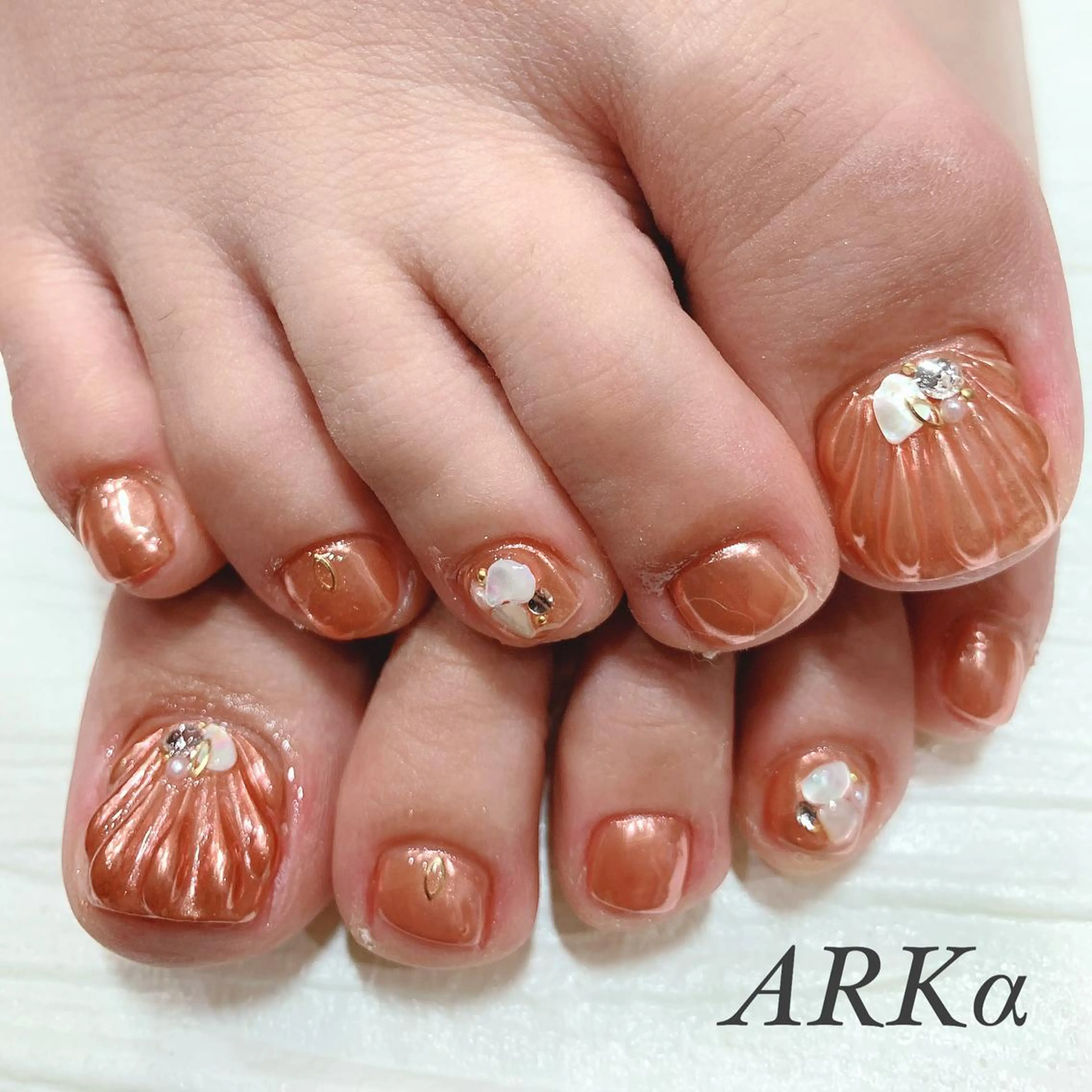 ネイル ミラーネイル フットネイル Nailsalon ARKαのネイルデザイン
