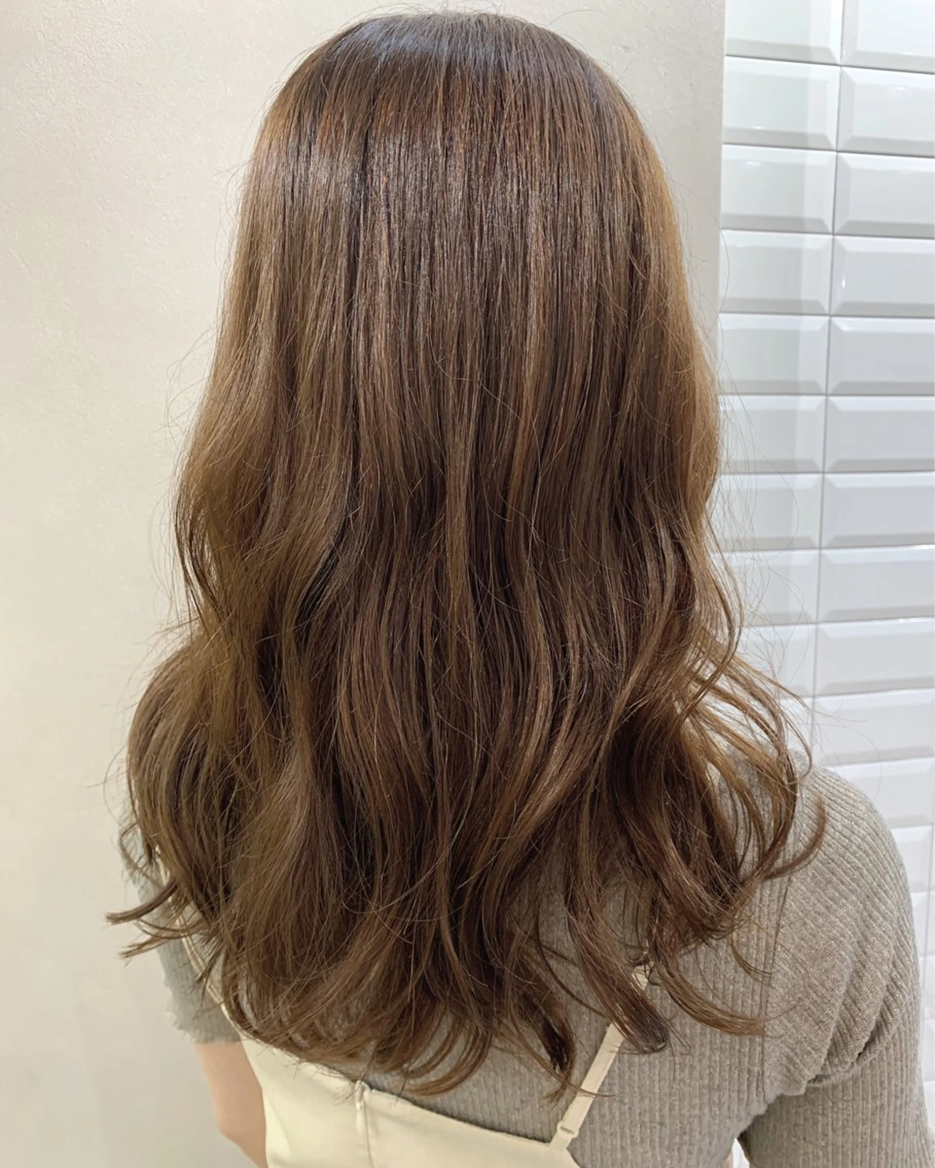 ロング パーマ デジタルパーマ カット パーマ hub hair レイヤー/透明感のヘアスタイル