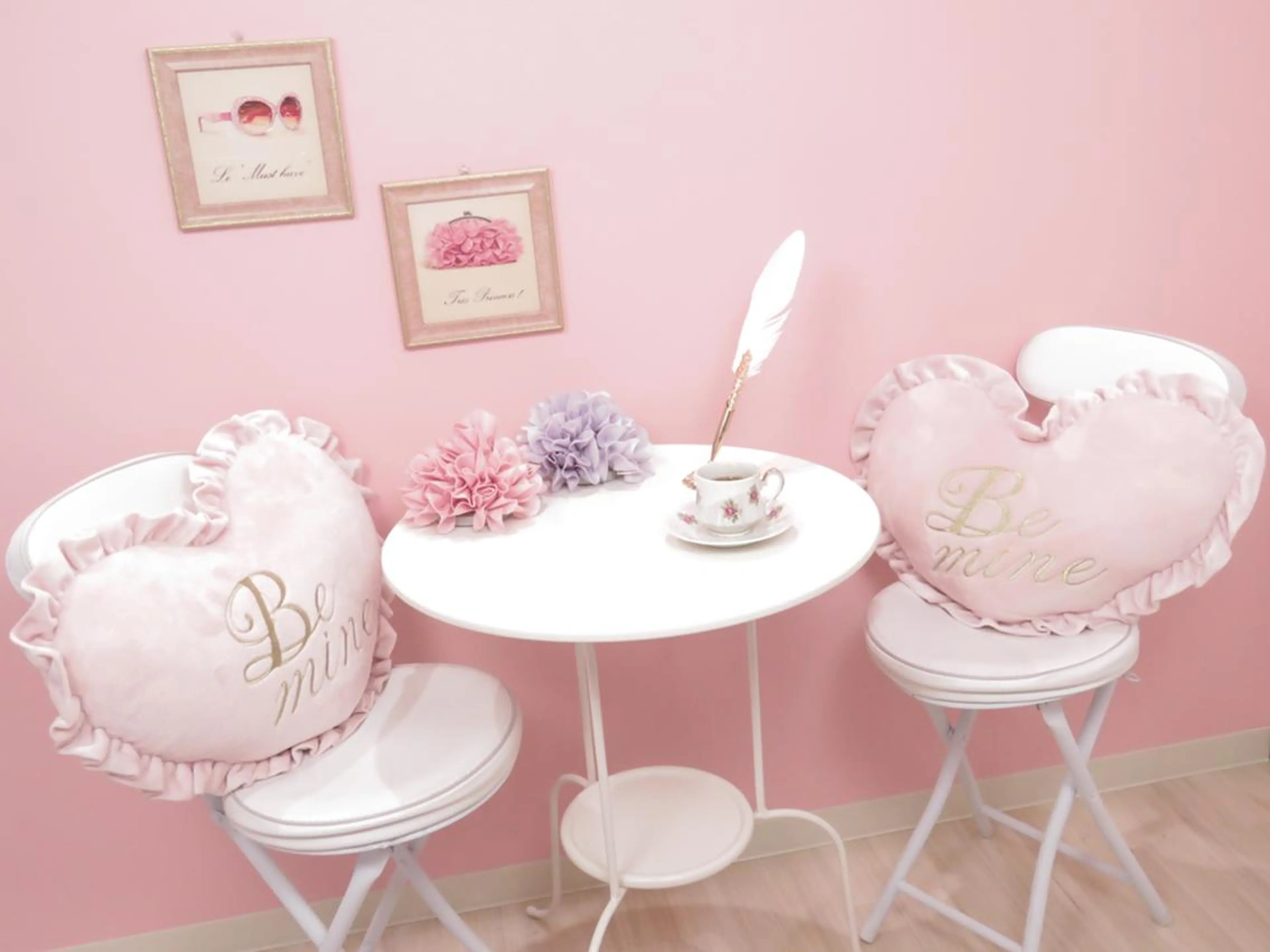 ショート カラー パーマ ヘアアレンジ キッズ ネイル マツエク・マツパ 都度払い脱毛サロン エピジェンヌ池袋店のエステ・リラクイメージ