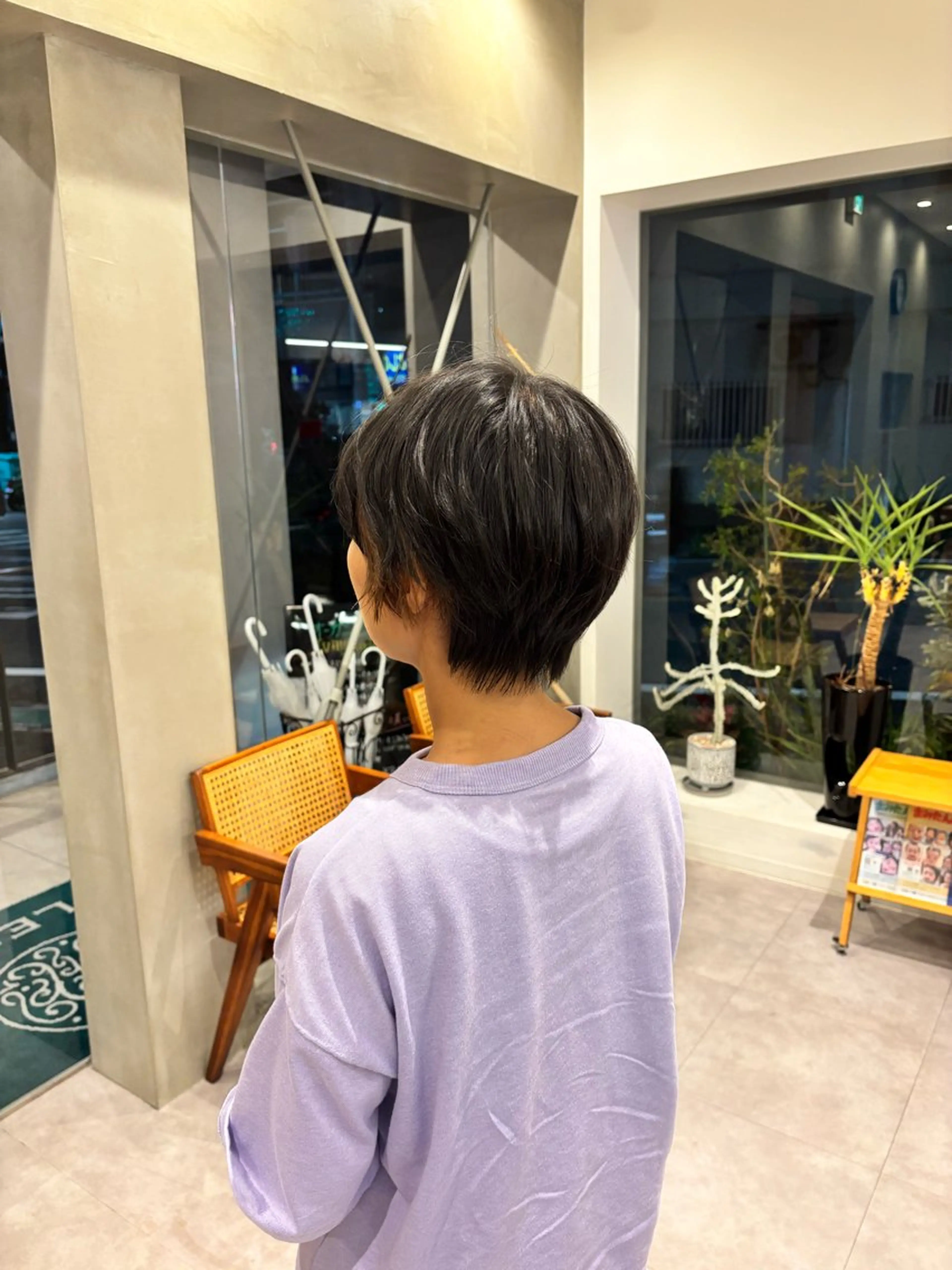 ショート エルロン 栢原のヘアスタイル