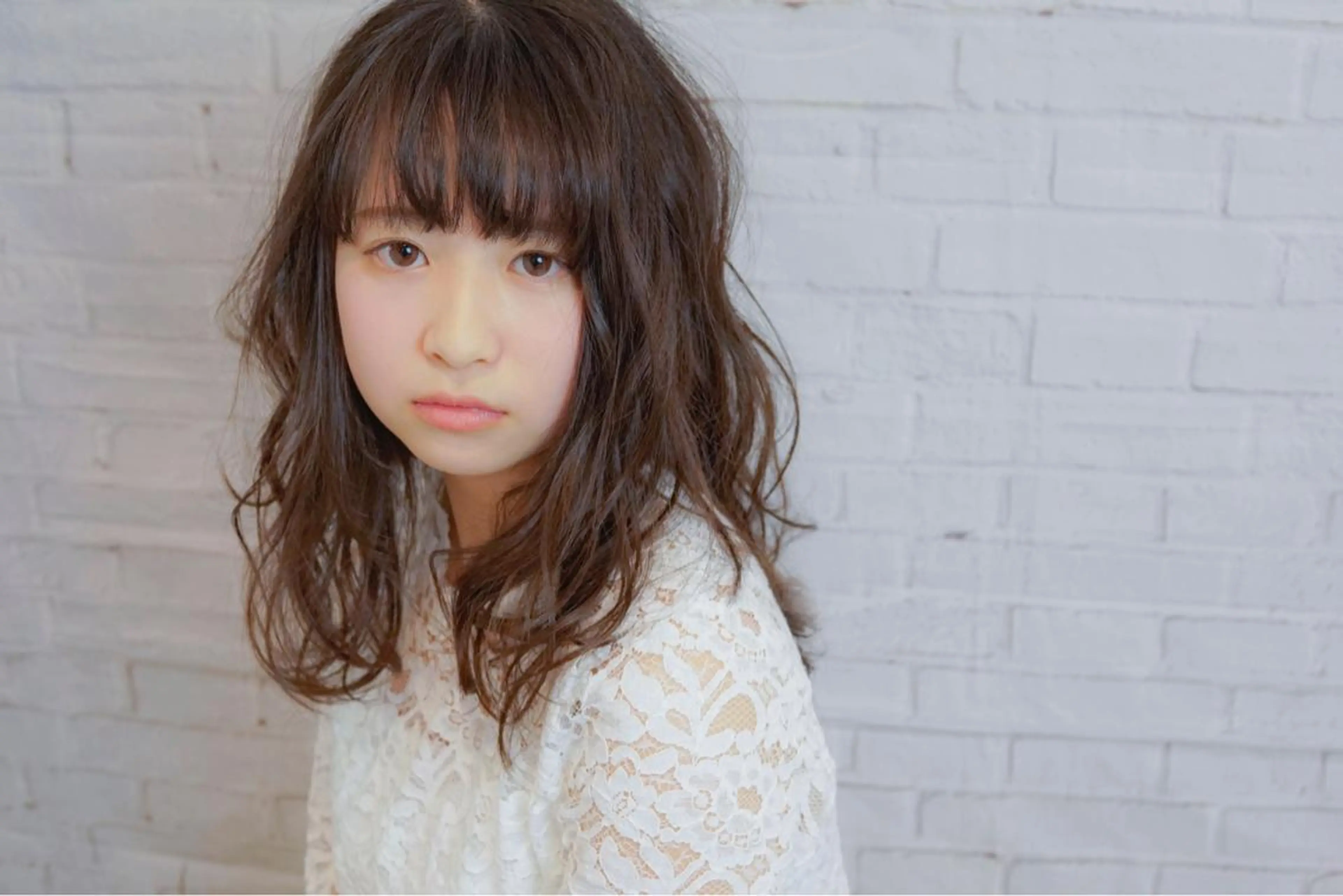 セミロング カラー パーマ 髪質改善、エクステ 山口卓哉のヘアスタイル