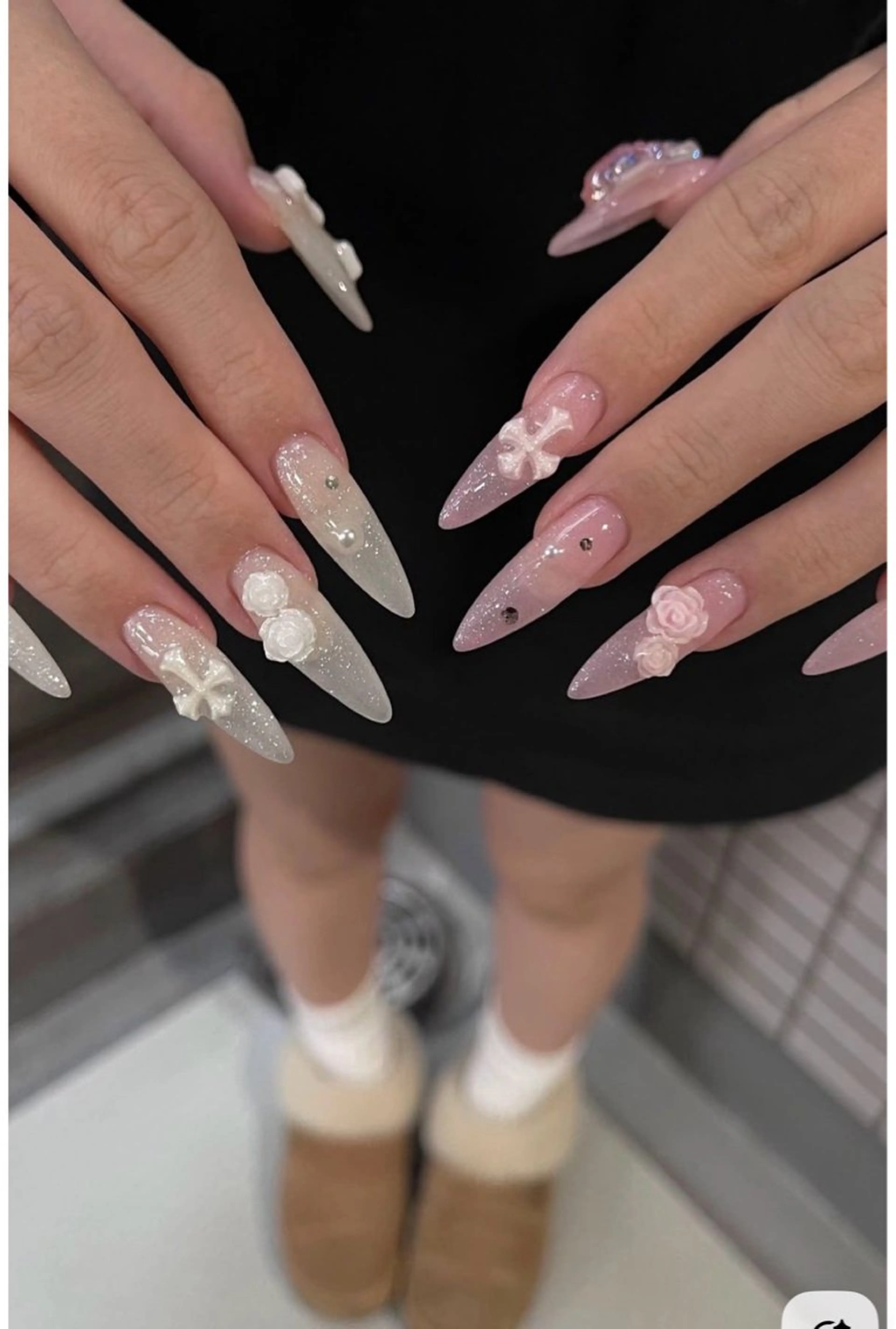 ネイル フレンチネイル キラキラネイル 韓国ネイル シンプルネイル ワンホンネイル ハンドネイル MEI Nailのネイルデザイン