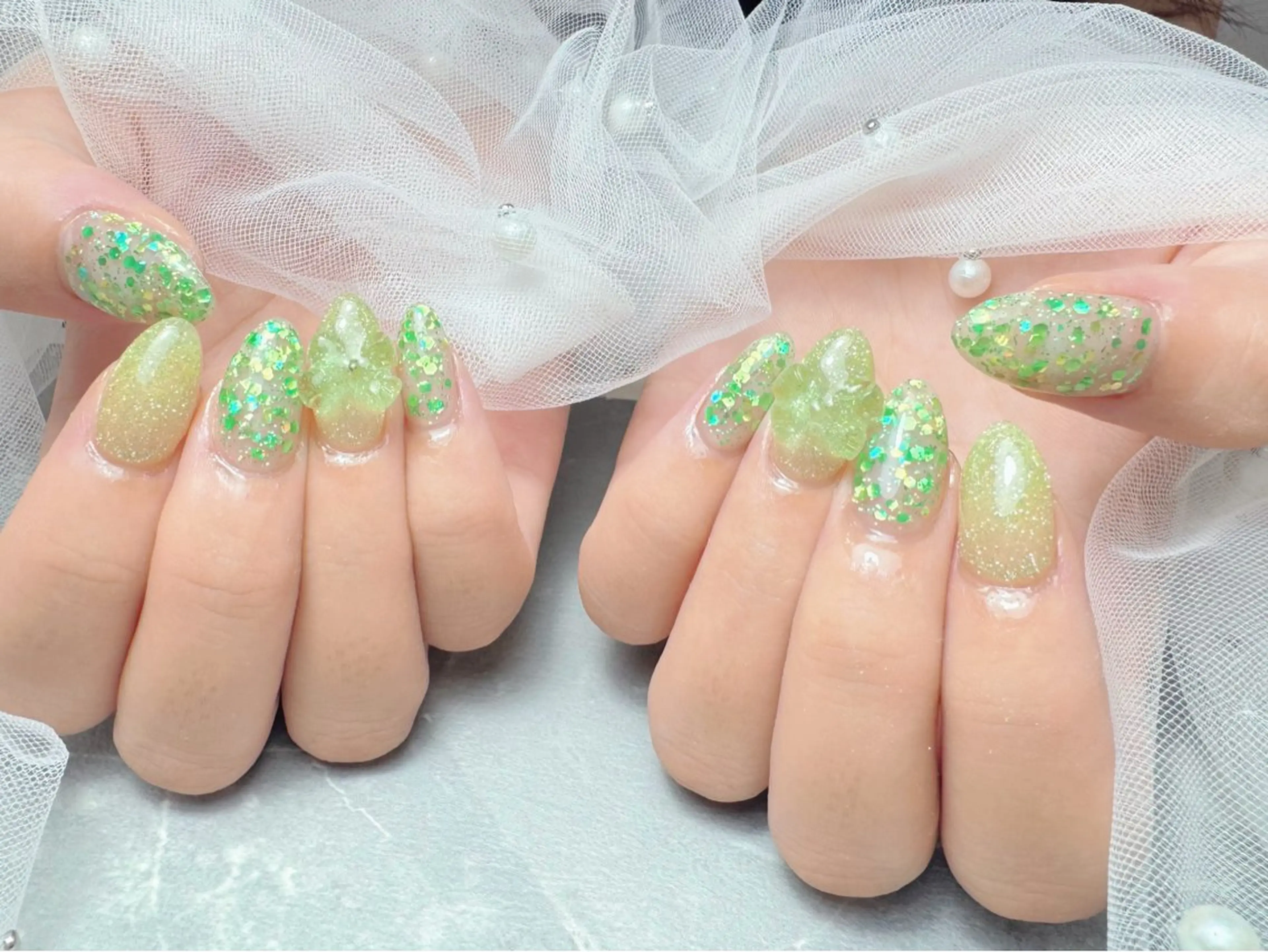 ネイル ハンドネイル マジック ミラーのネイルデザイン