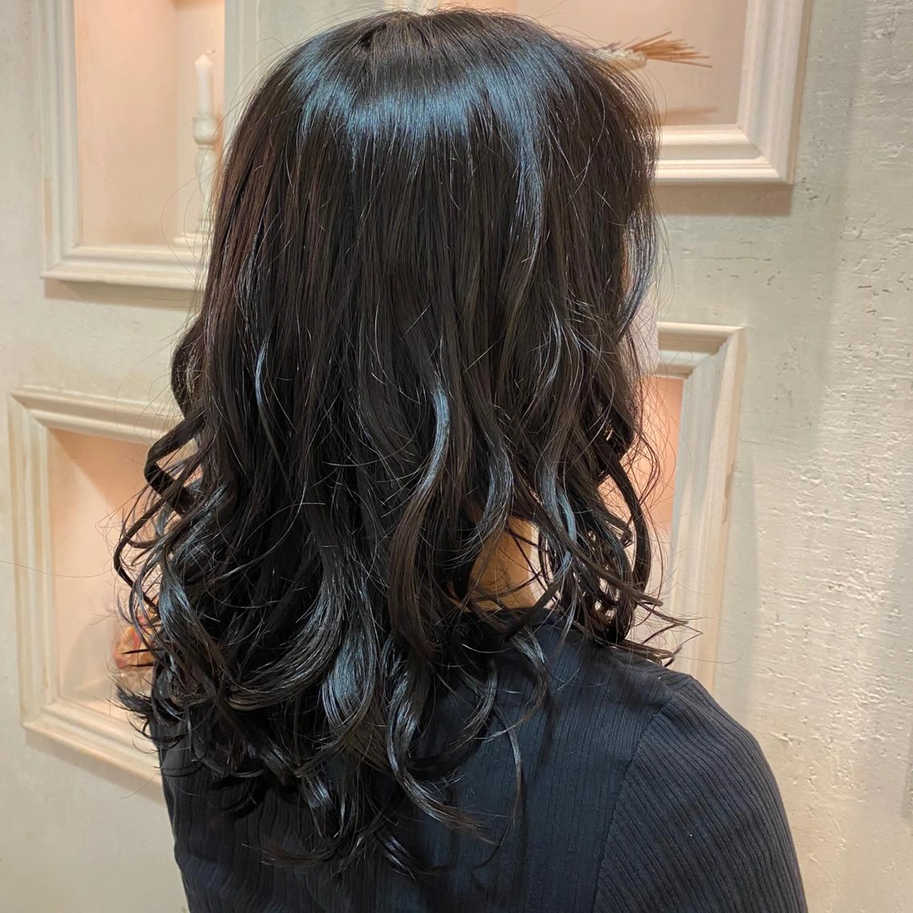 ロング レイヤーカット 井上 日菜乃のヘアスタイル