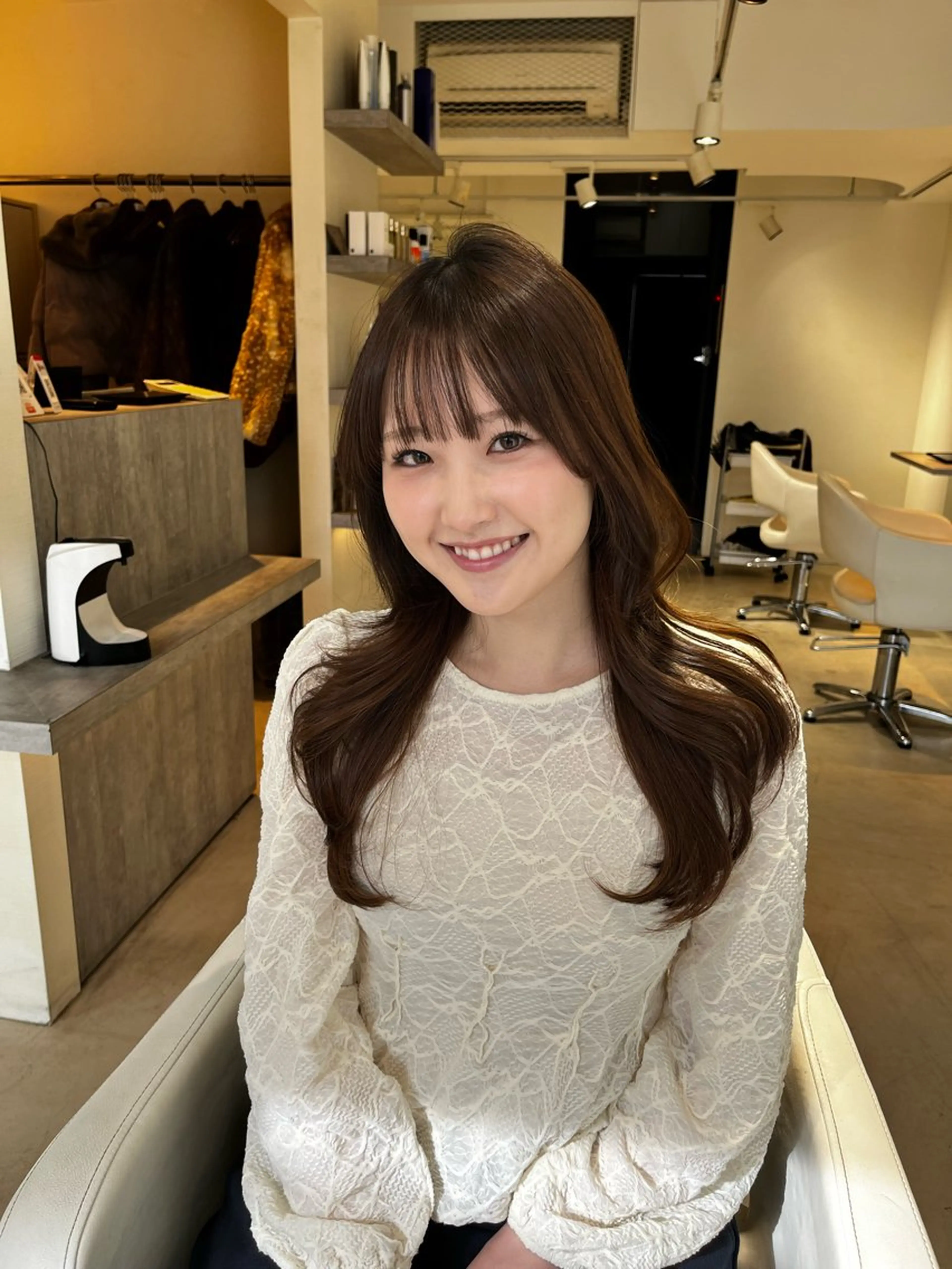 セミロング トリートメント ヘアカラー トリートメント ♥️透明感×抜け感 ベージュ/佑珠♥️のヘアスタイル