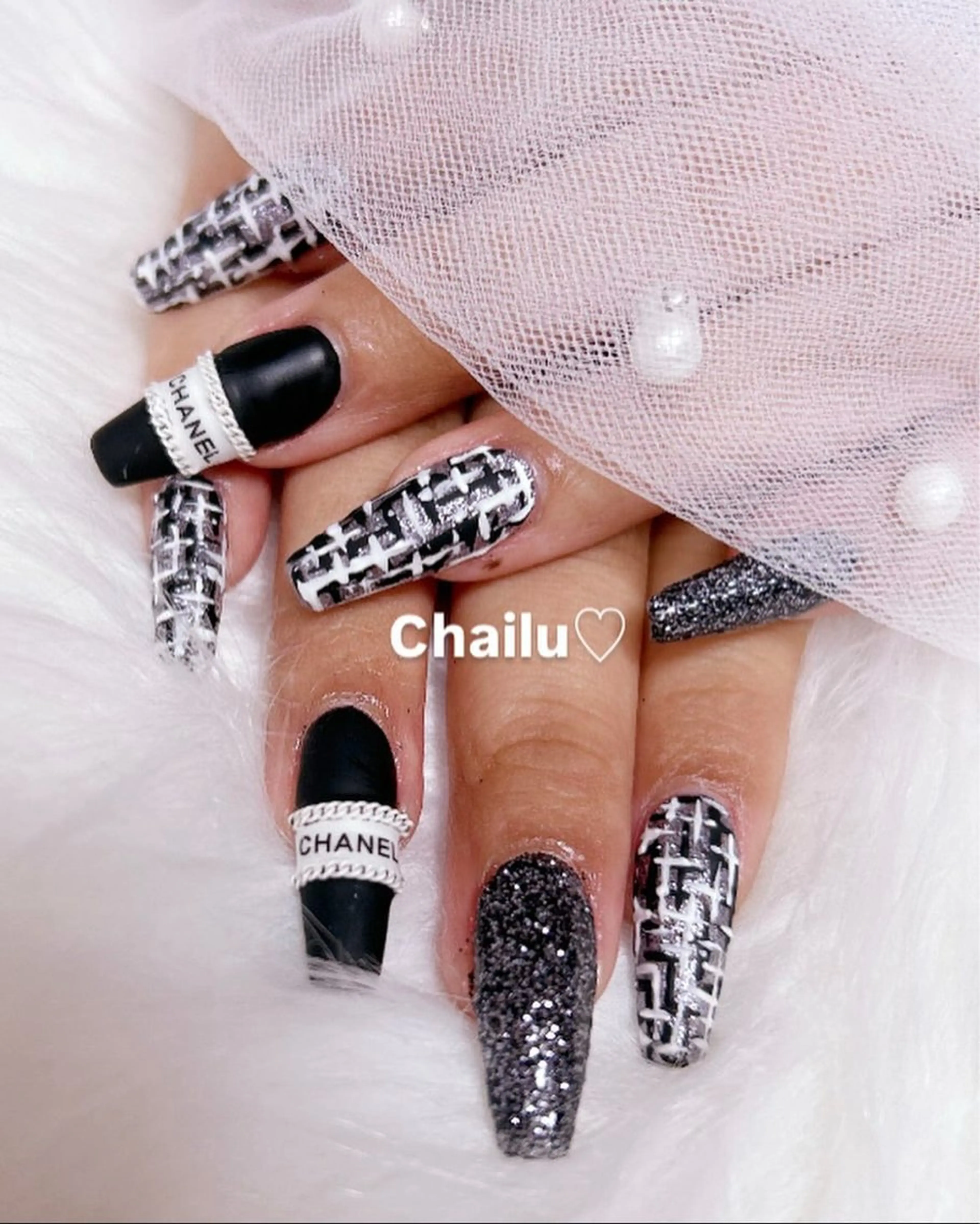 ネイル 伊佐 愛海のネイルデザイン