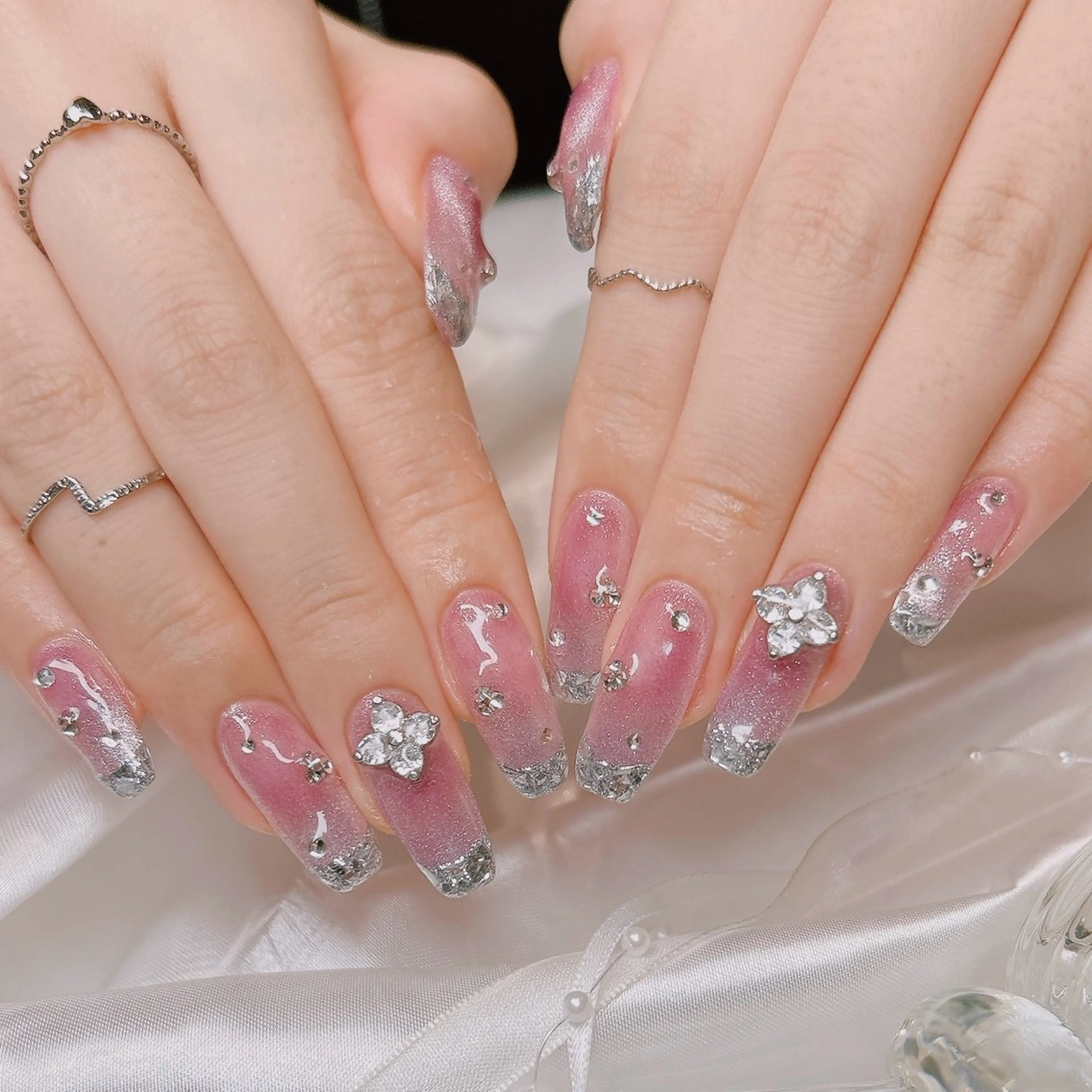 ネイル フレンチネイル ガラスフレンチ ハンドネイル junna 金山.東別院.上前津のネイルデザイン