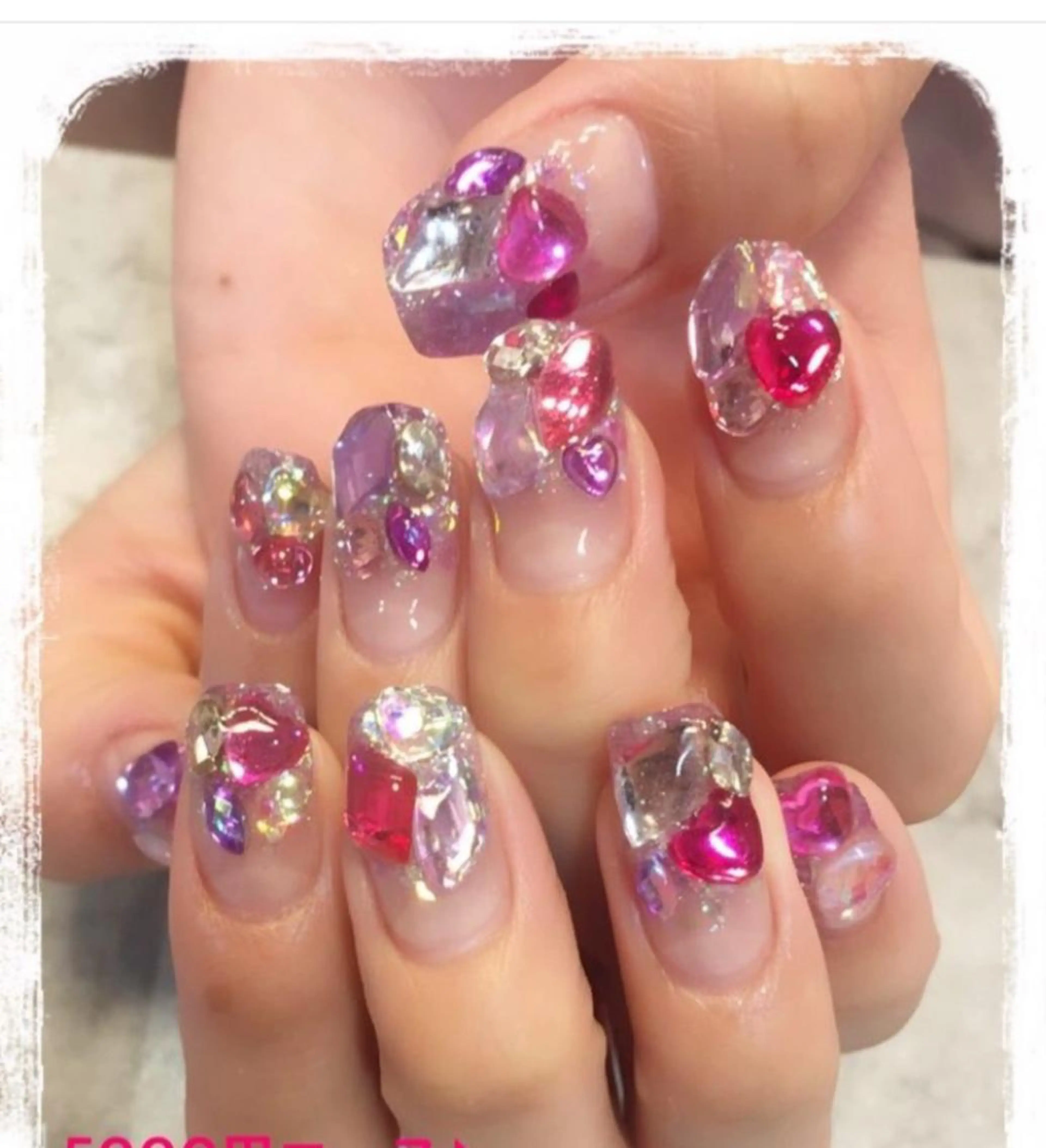 ネイル 中川 愛のネイルデザイン