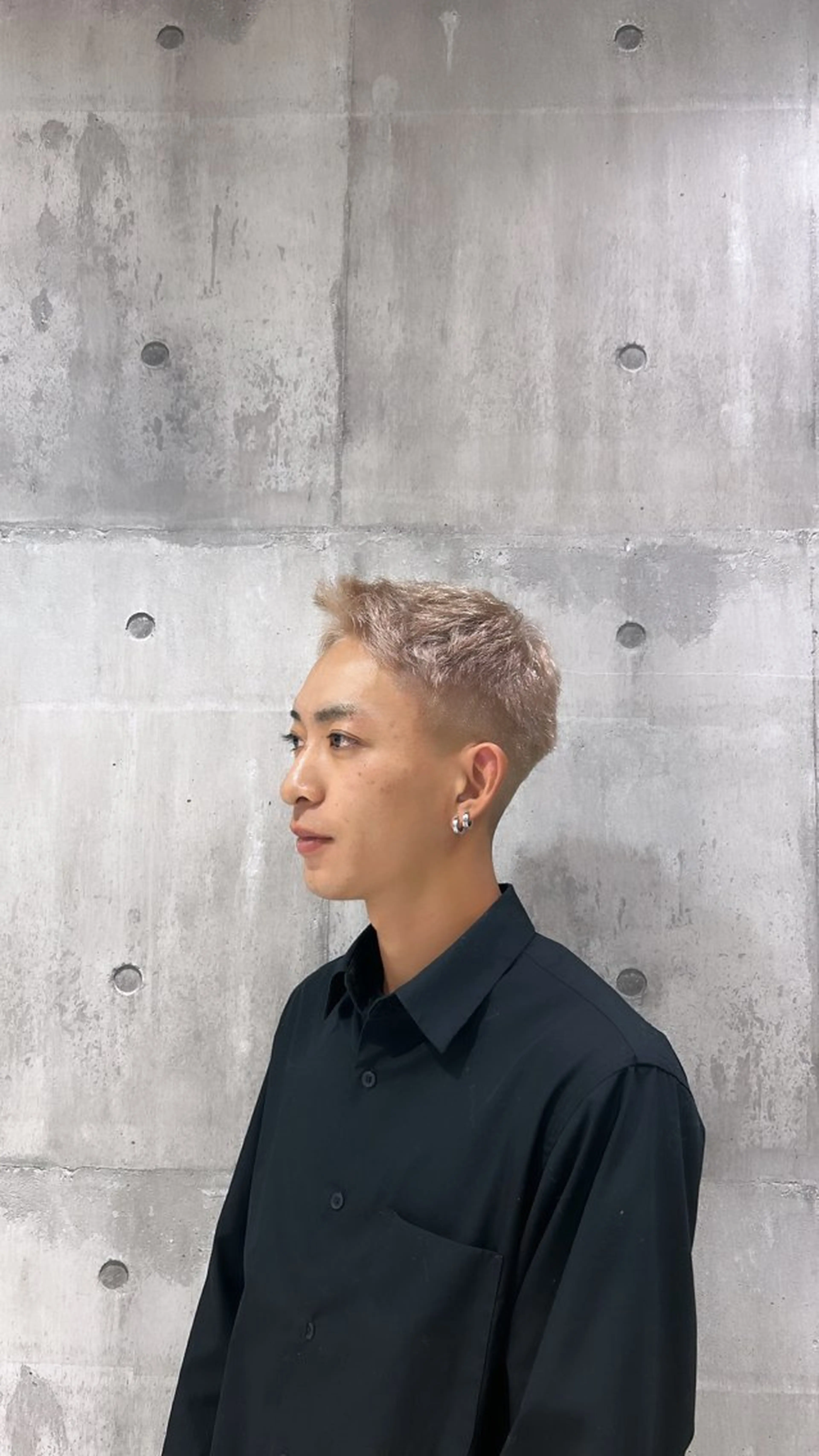 メンズ ハイトーンカラー✨️ 艶カラー特化Amiのヘアスタイル