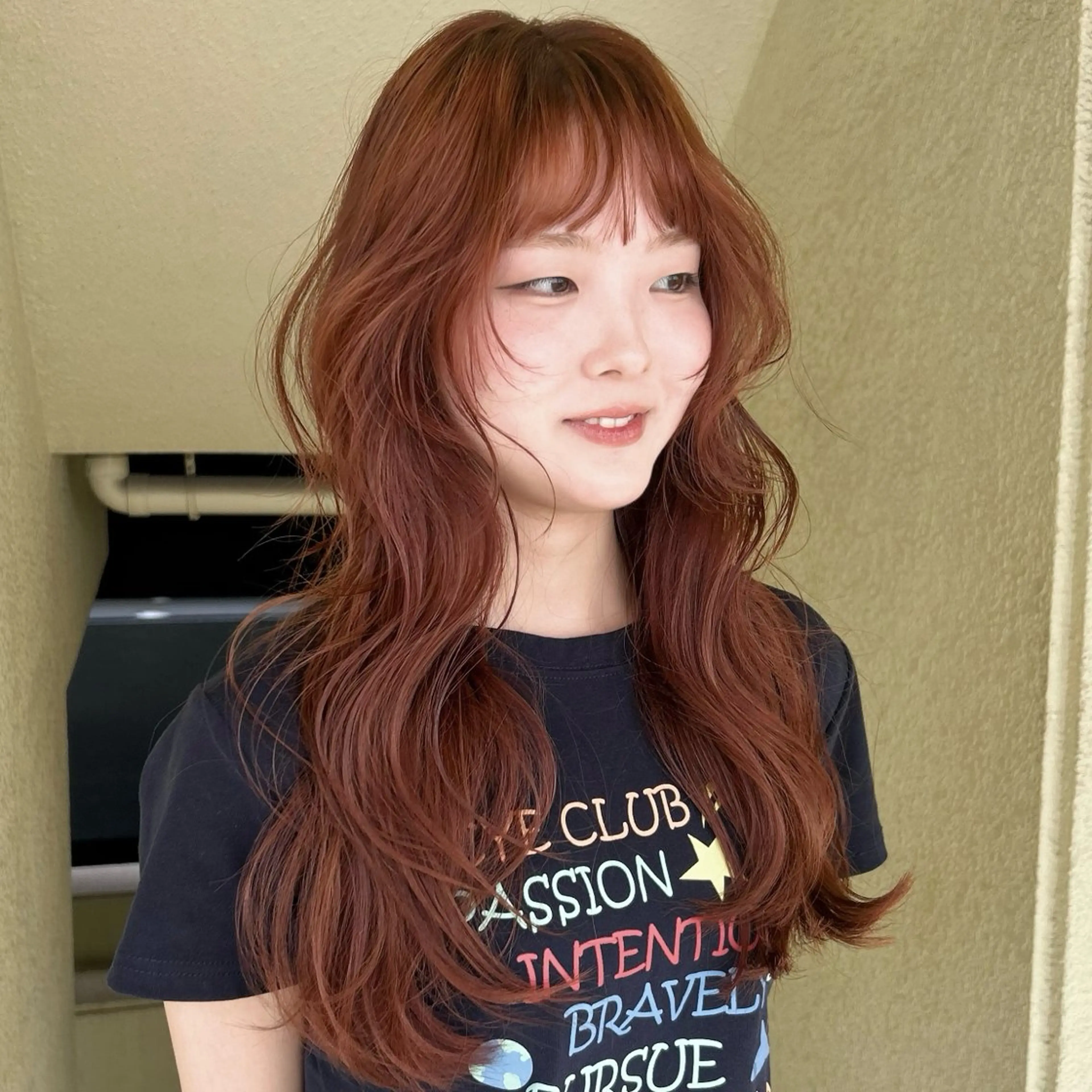 ロング カラー ブリーチ ブラウンカラー ブリーチなしカラー オレンジ オレンジブラウン カット ヘアカラー トリートメント レイヤーカット/栄/ 顔周り/キトウモエノのヘアスタイル