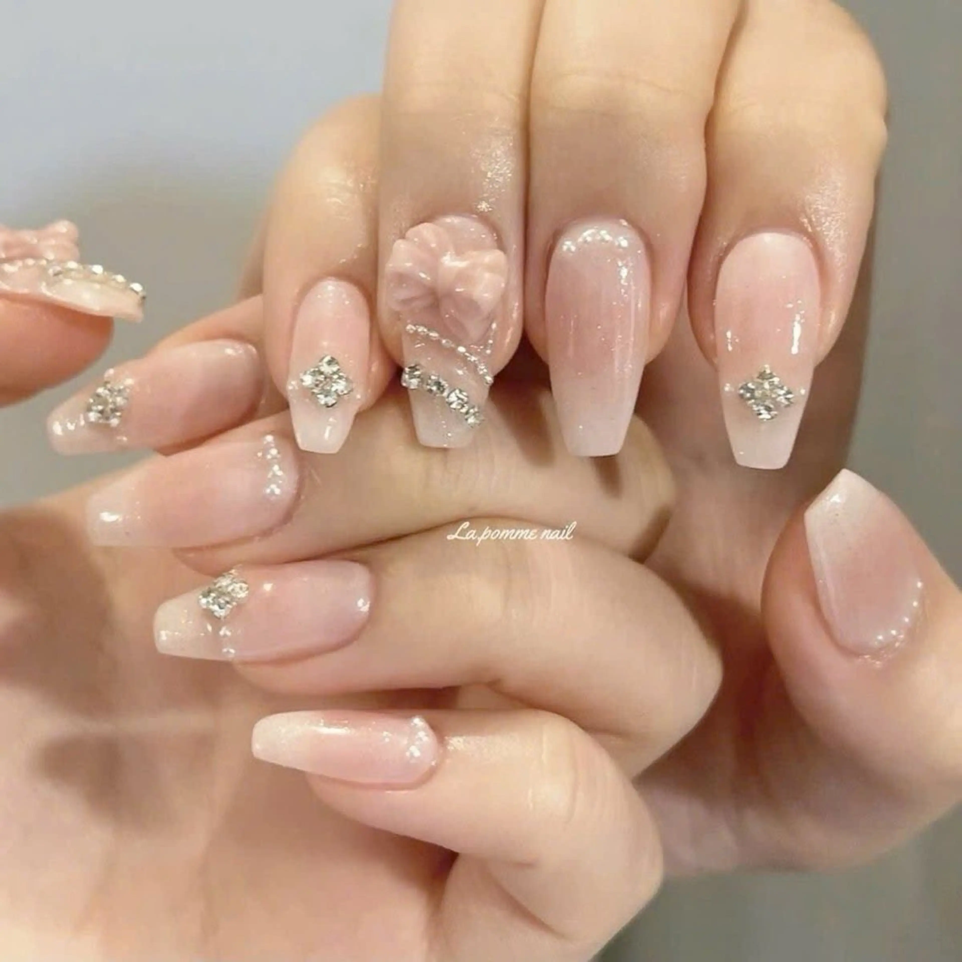 ネイル グラデーション ラメ(グリッター) マグネットネイル ミラーネイル ニュアンスネイル ハンドネイル Lumi de nailsのネイルデザイン