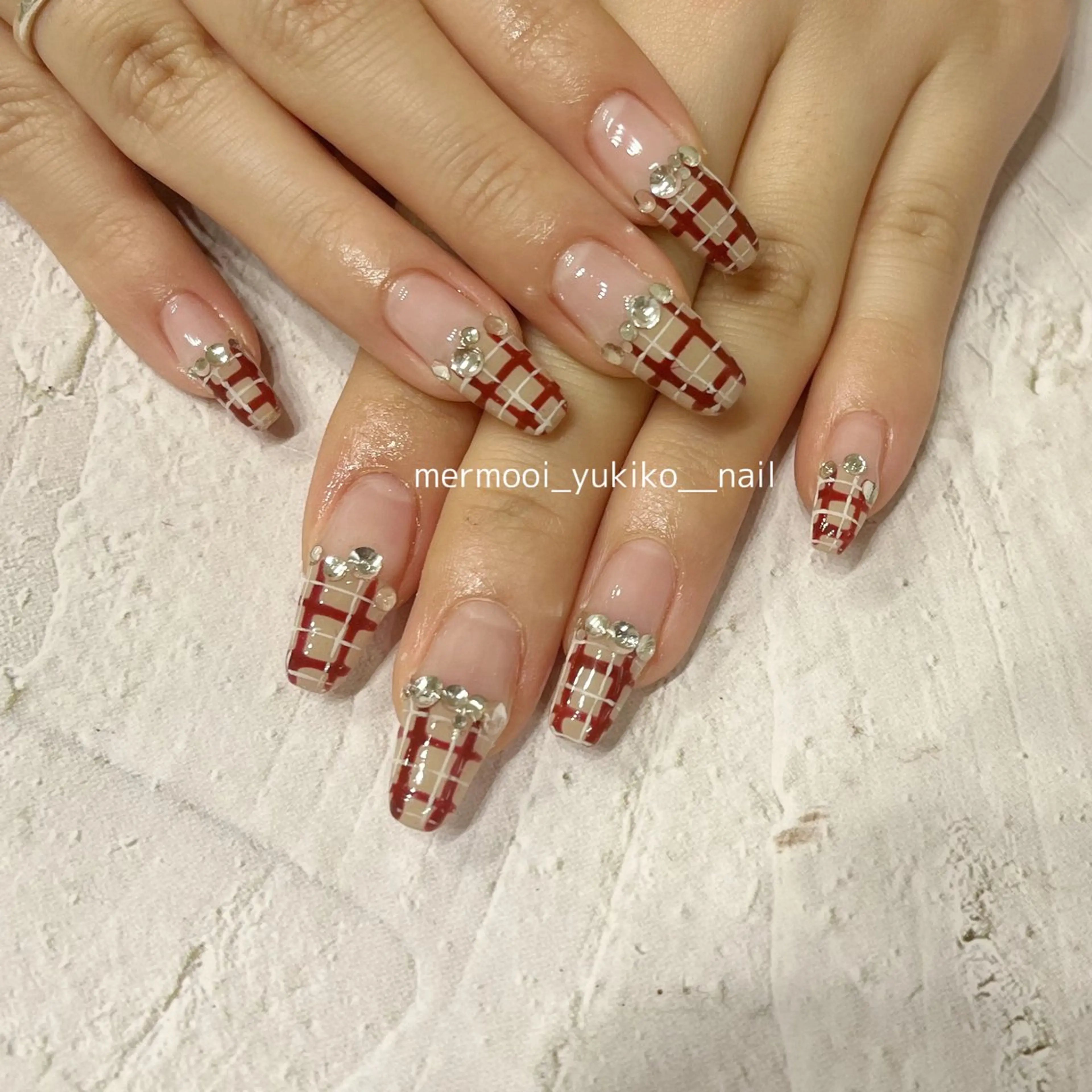 ネイル アートネイル ボルドー ブラウン ジェルネイル グリーン melumooi nailのネイルデザイン