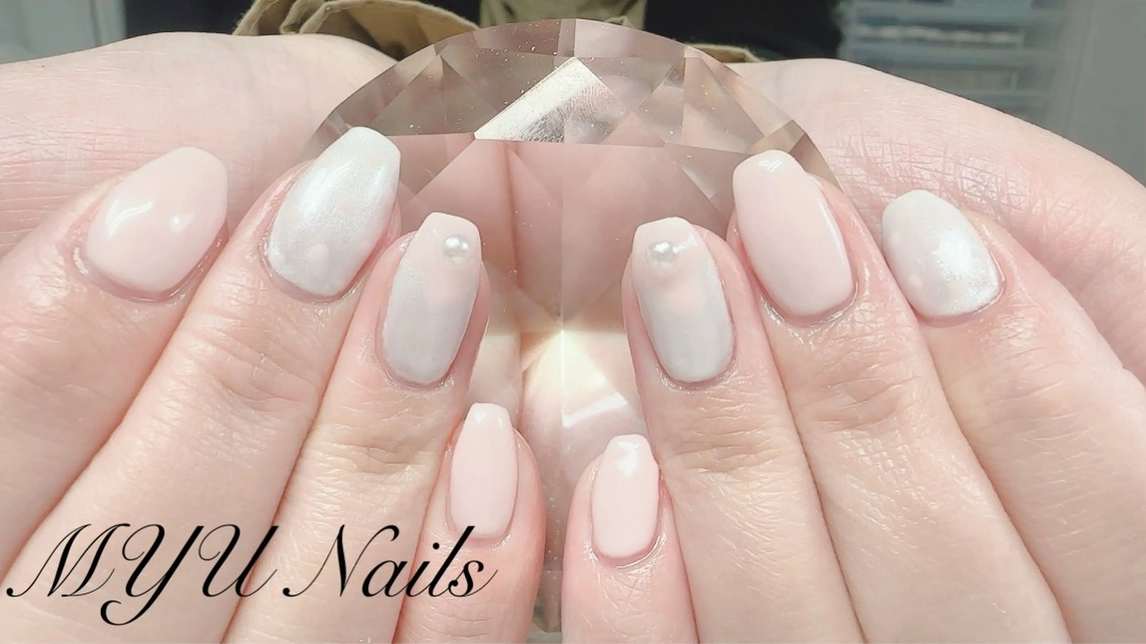 ネイル ジェルネイル 持ち込み ニュアンスネイル ワンカラーネイル パラジェル ハンドネイル ニュアンスネイル🌈 MYU Nailsのネイルデザイン