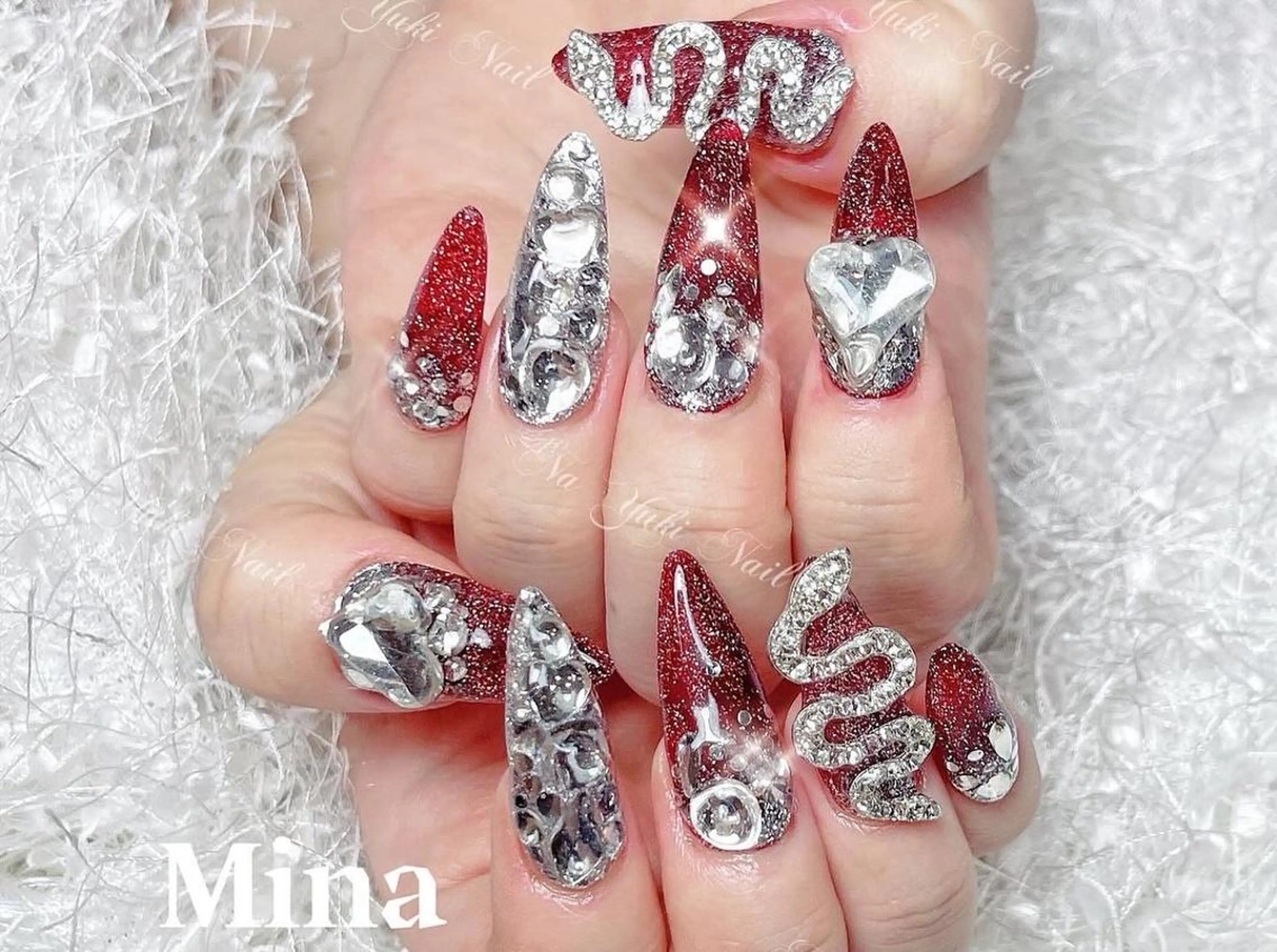 ネイル ハンドネイル 🦋 Queenieのネイルデザイン