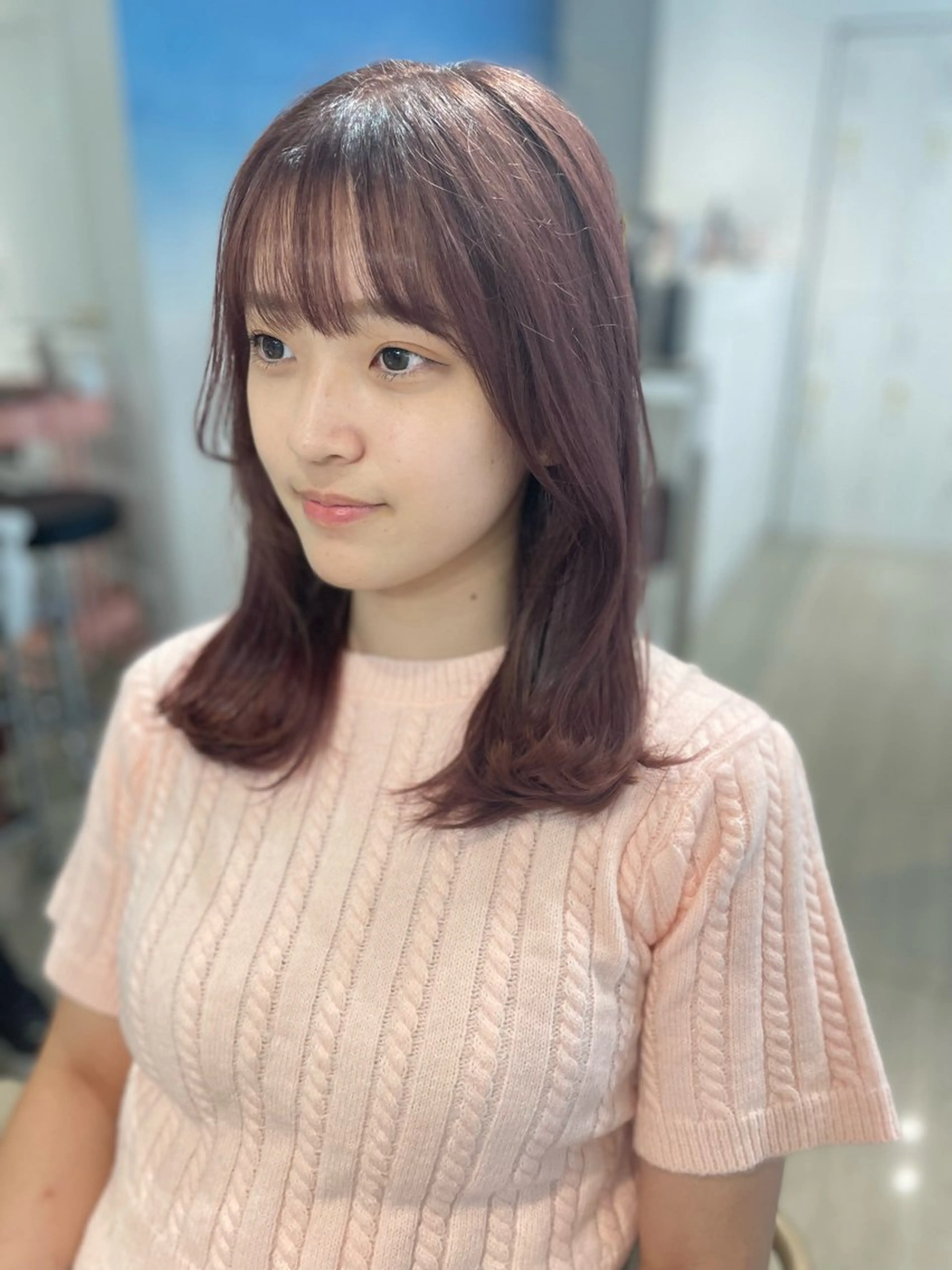 ミディアム くびれヘア 顔まわりレイヤー ハイレイヤー 髪質改善 韓国風ヘア カット ヘアカラー トリートメント 梅田縮毛矯正◻︎髪質 改善◻︎細見　了眞のヘアスタイル