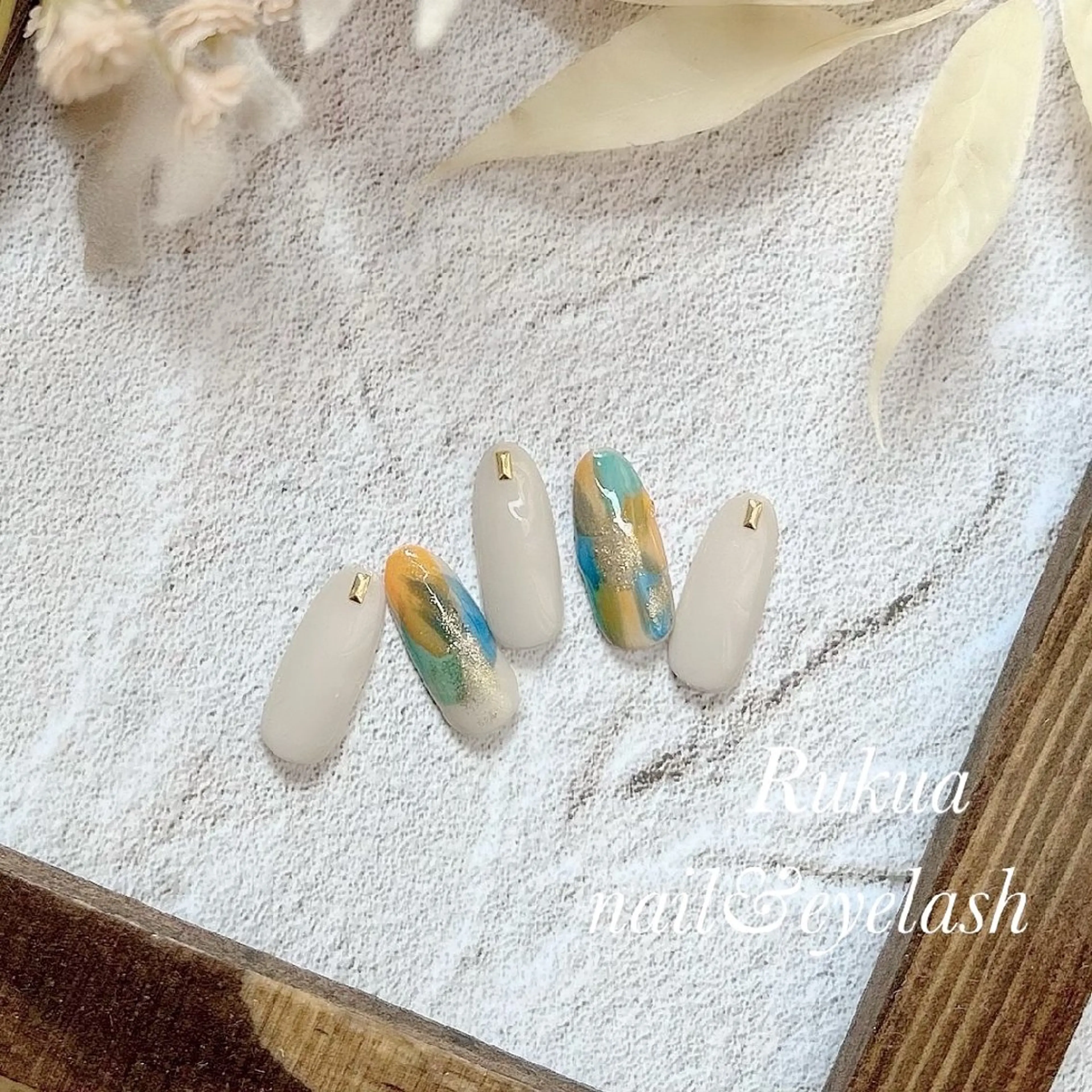 ネイル ニュアンスネイル 吉澤 友恵のネイルデザイン