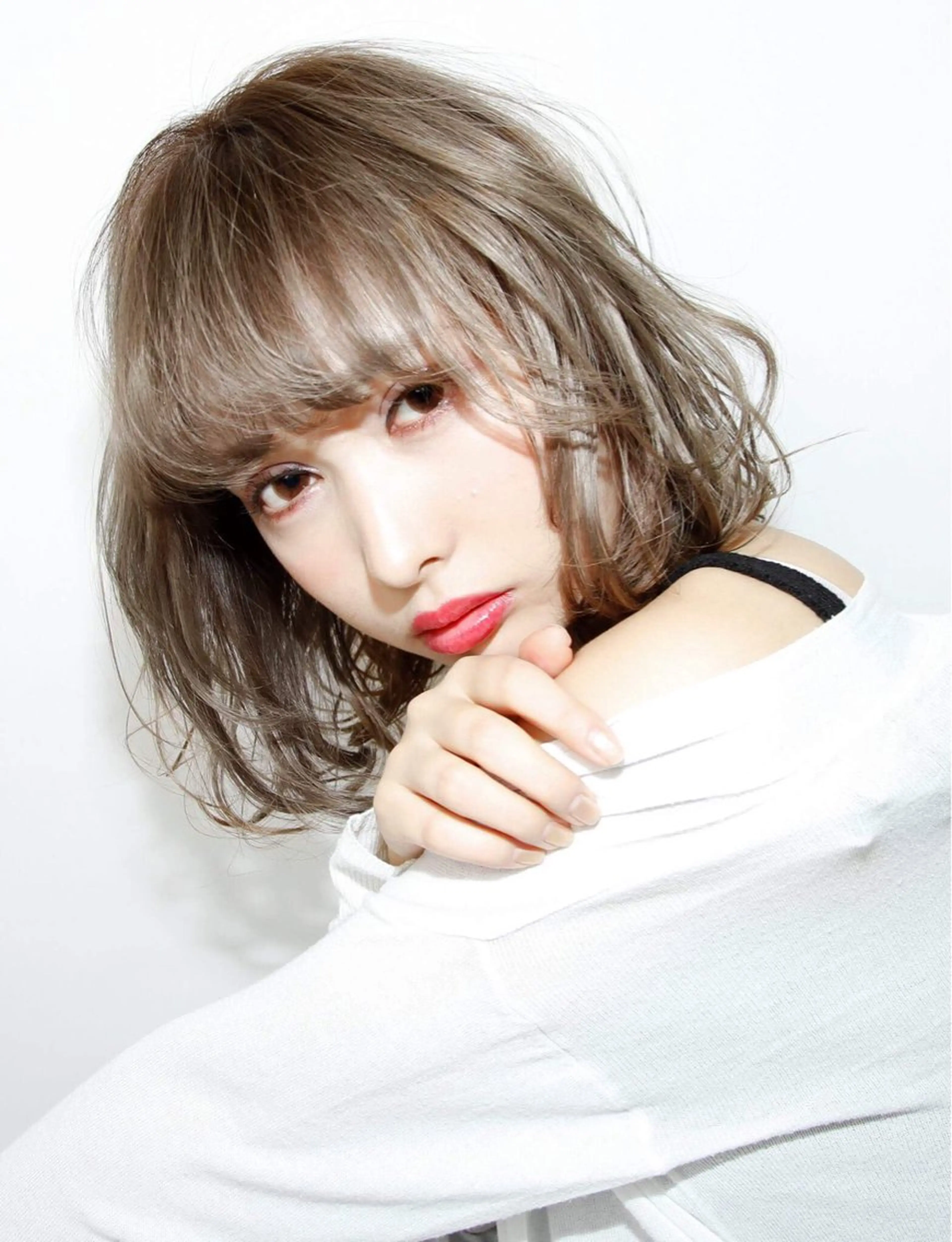 ミディアム カラー 佐伯 りょうのヘアスタイル