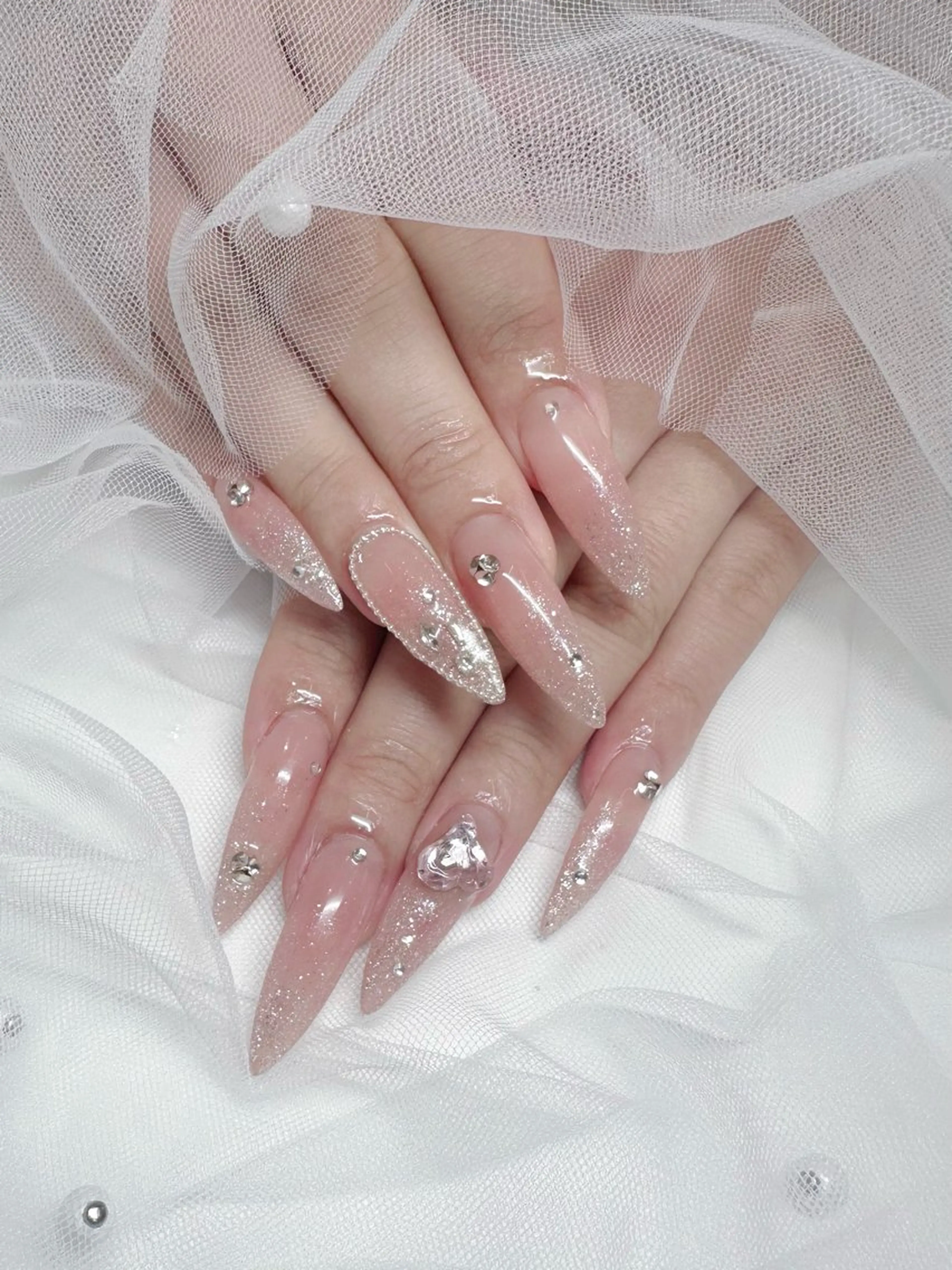 ネイル ハンドネイル NON🎀韓国 シンプルワンホン🎀のネイルデザイン