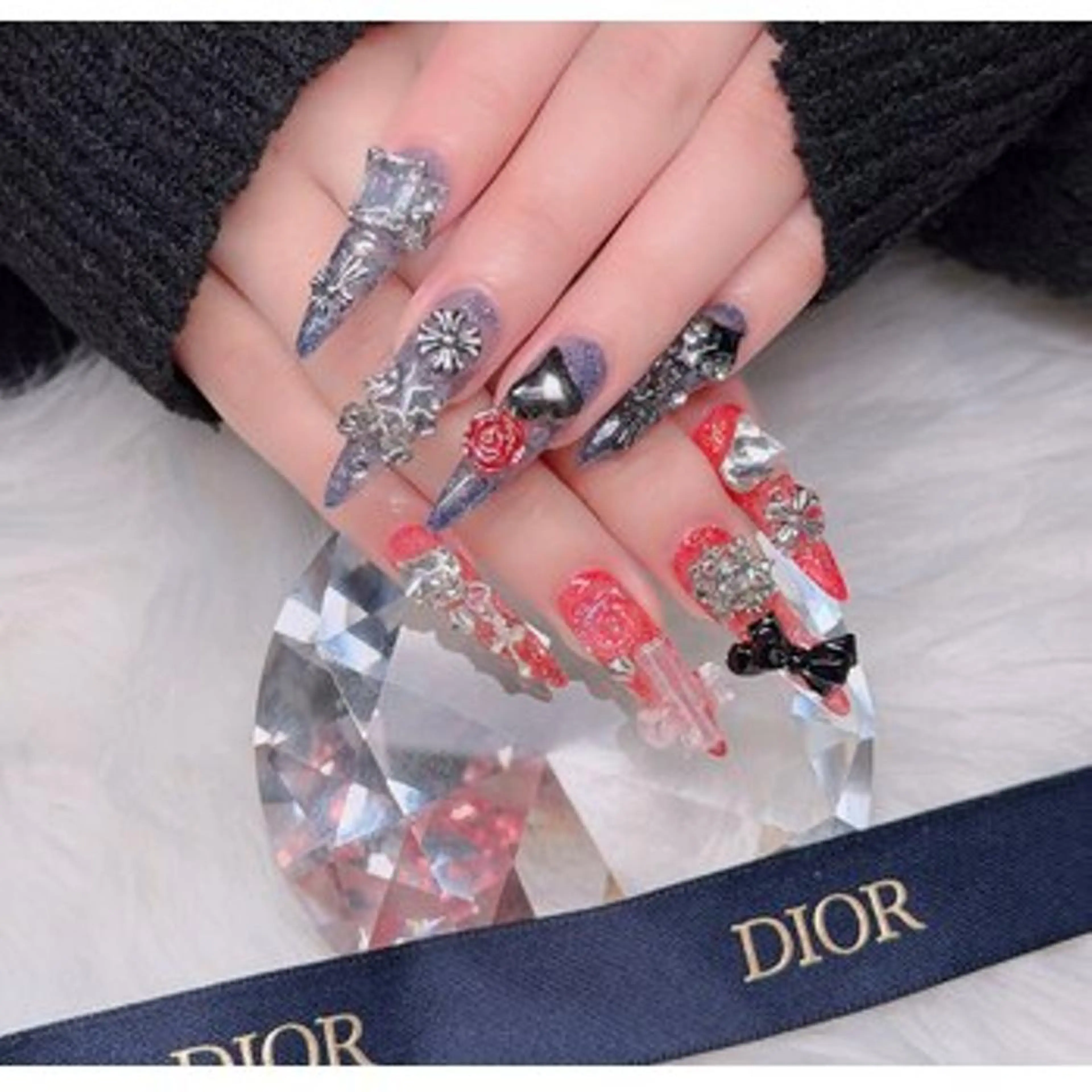 ロング 韓国風ヘア ハンドネイル Bling Salonのネイルデザイン