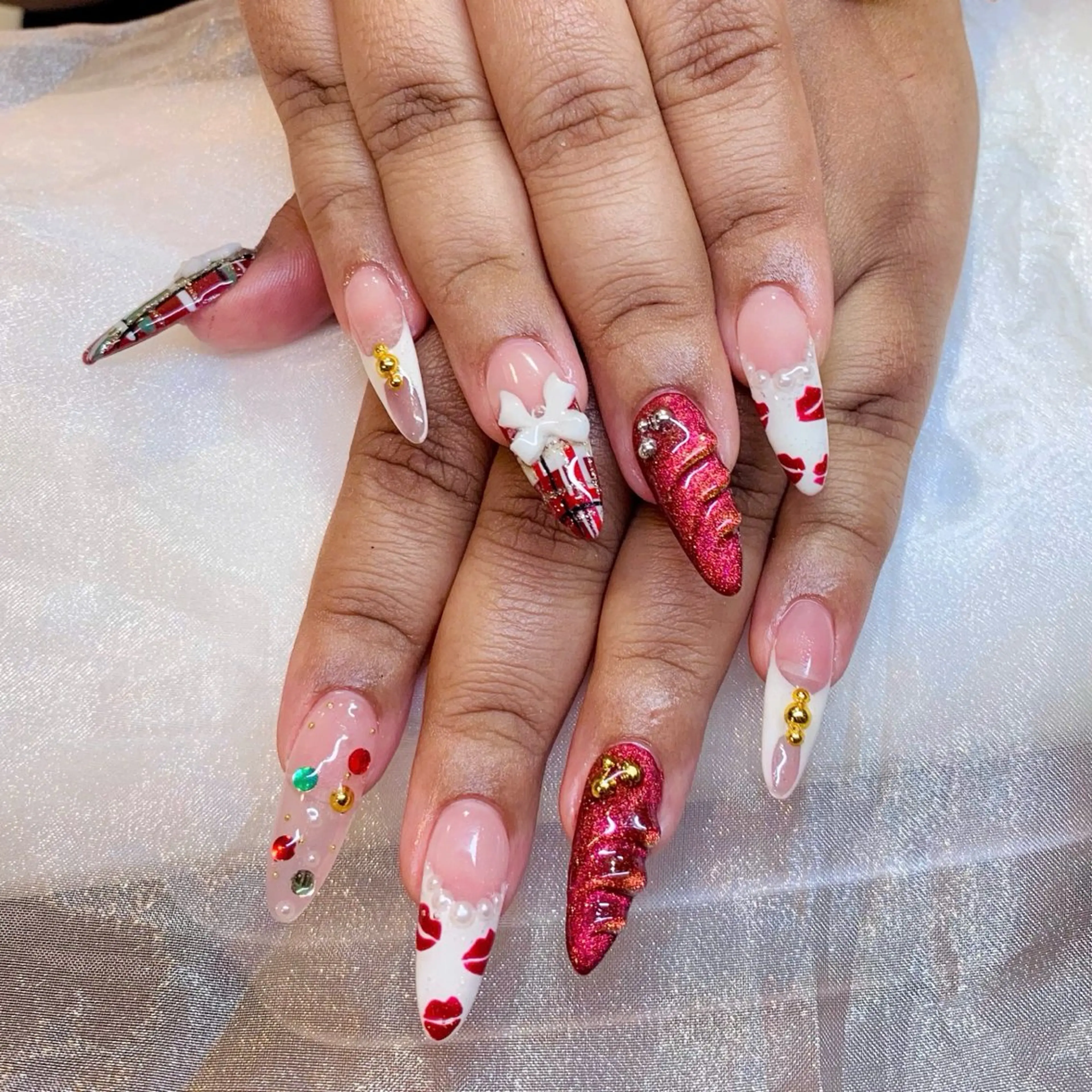 セミロング 韓国風ヘア クリスマス Mika nail salon 鶯谷のネイルデザイン