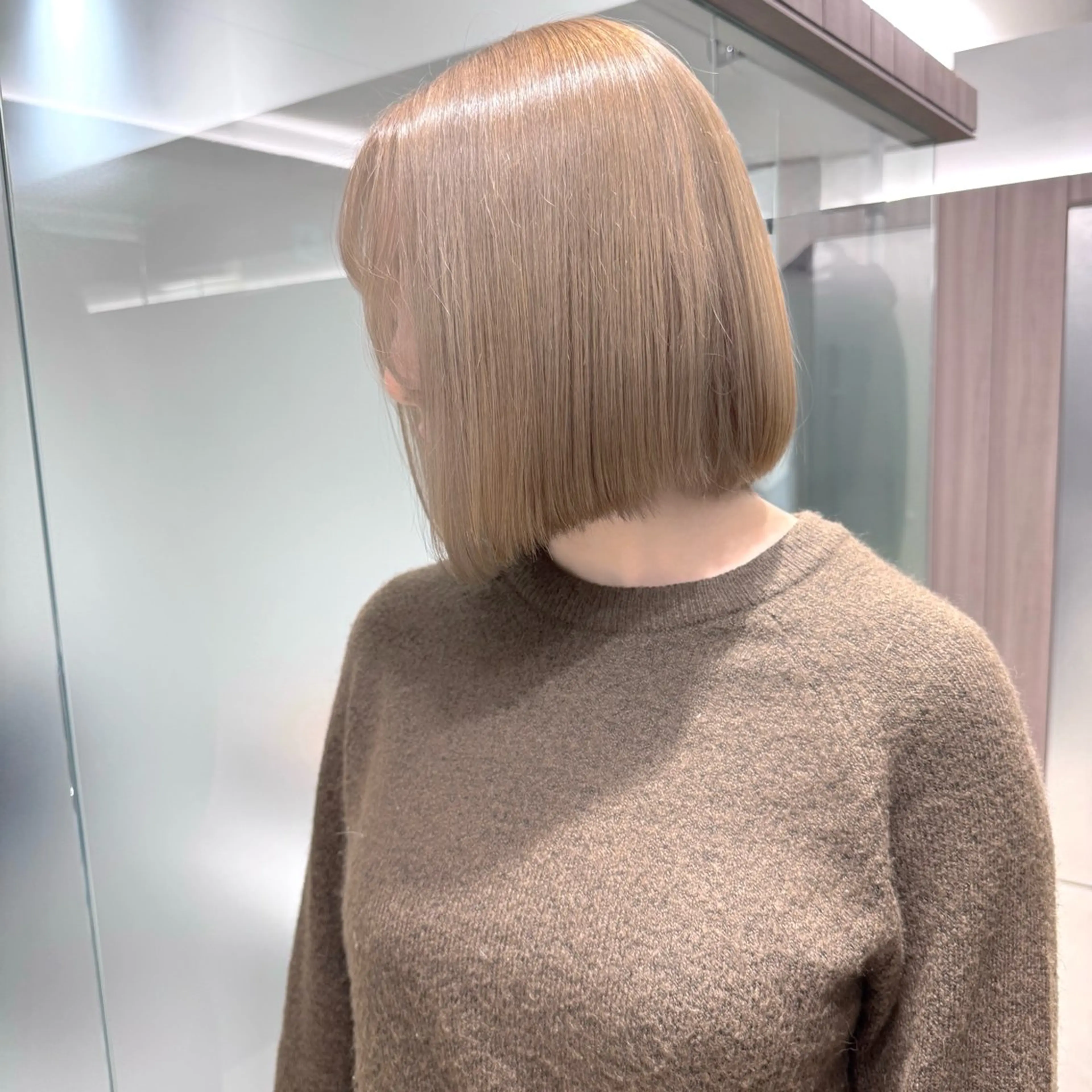 ショート カラー 縮毛矯正 カット ヘアカラー トリートメント MiU所属・癖毛救済✂️ボブ /髪質改善ストレートのヘアスタイル