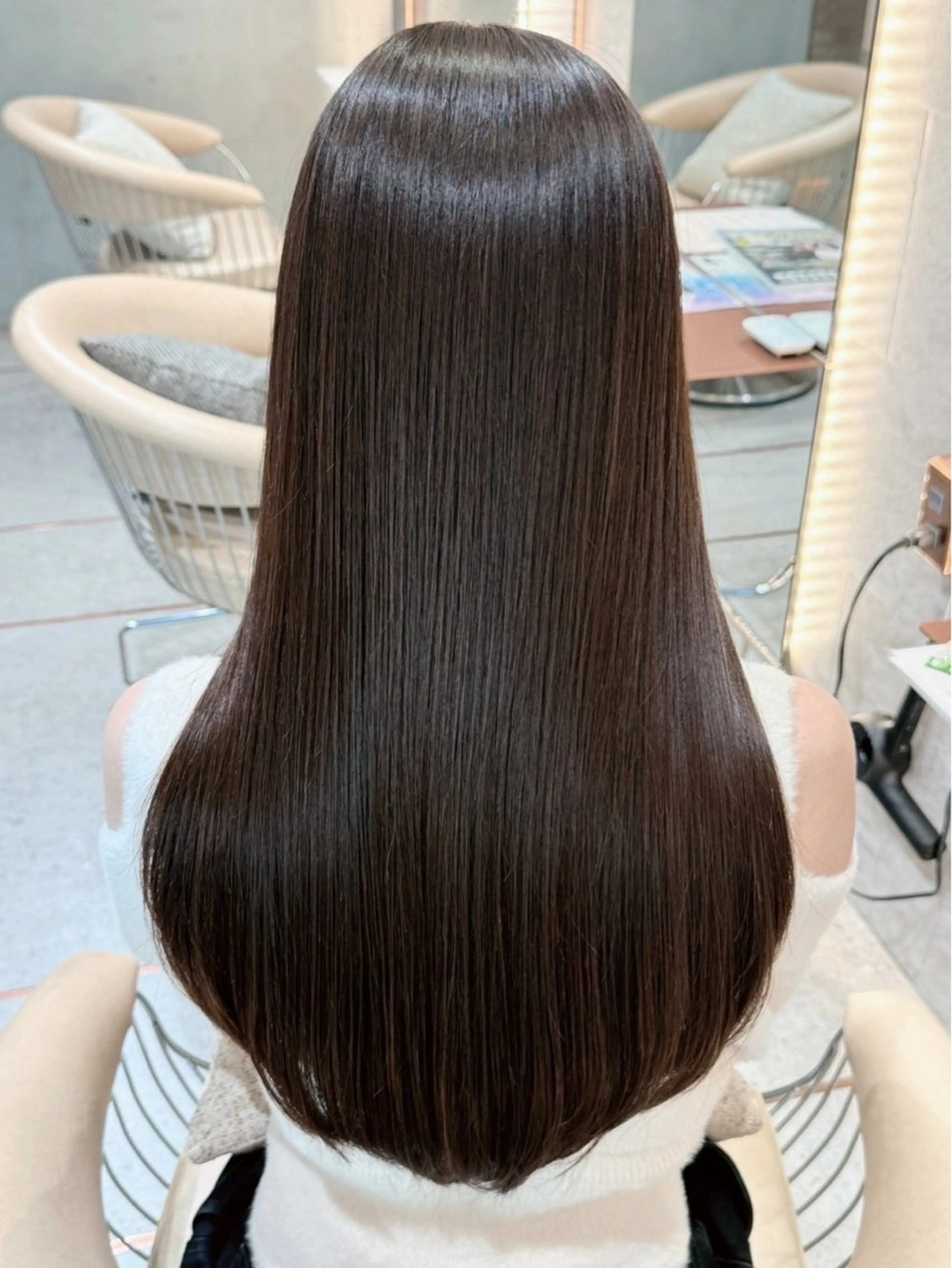 縮毛矯正 ブリーチなし透明感カ ラー🫧/Kannaのヘアスタイル