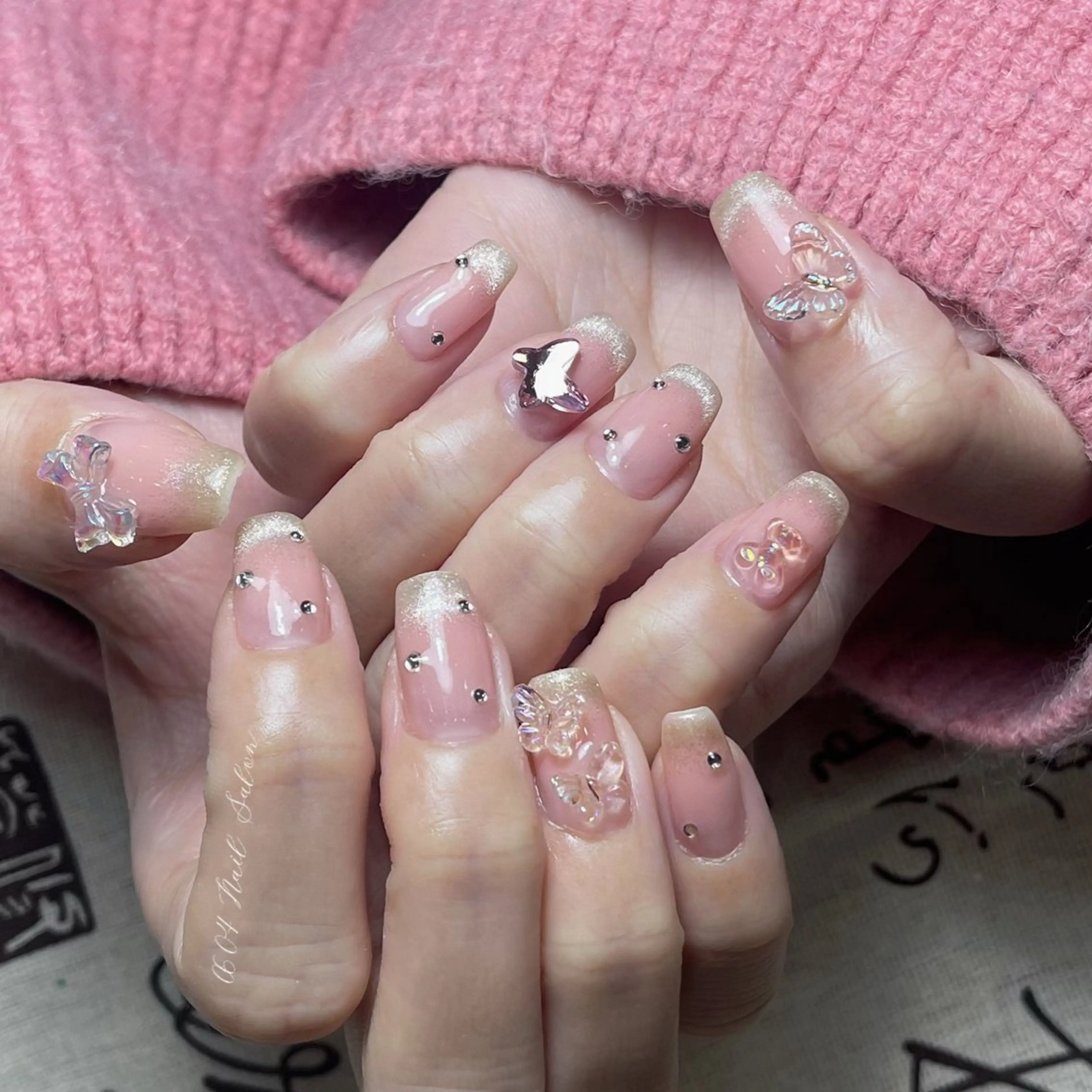 ネイル ishiro 🍂のネイルデザイン