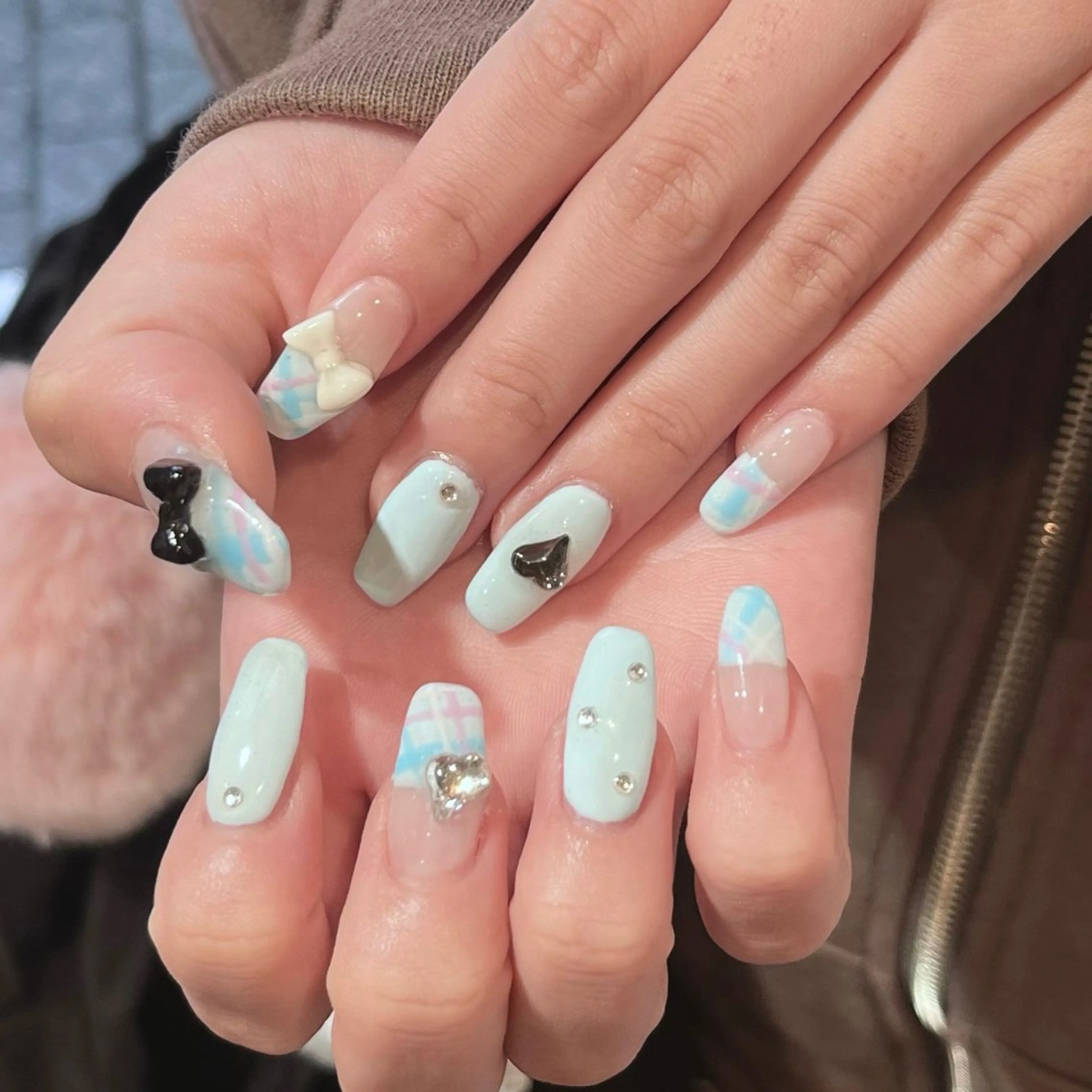 ネイル ハンドネイル 🩶レイナ🩶 color/nailのヘアスタイル