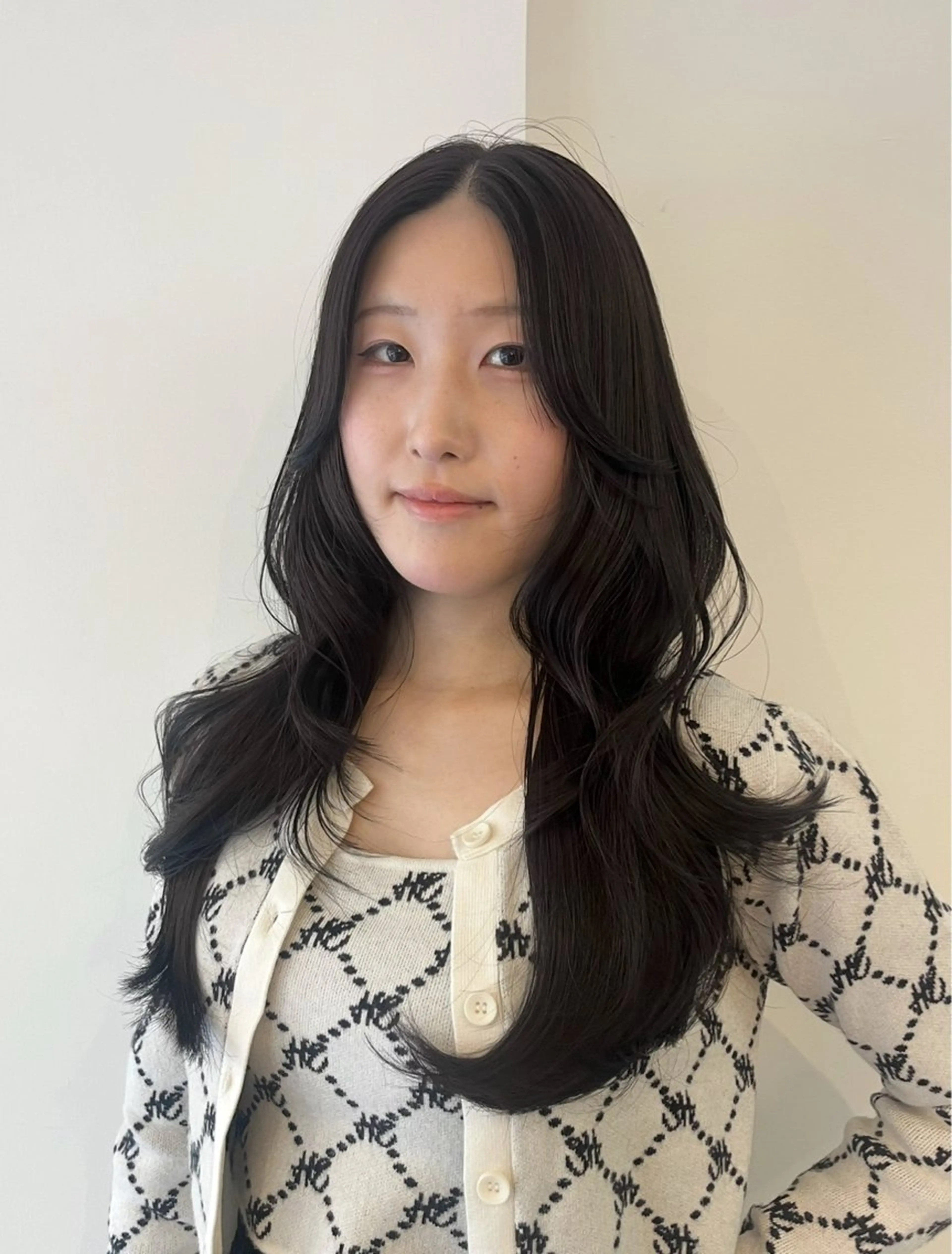 ロング カラー 透明感カラー カット ヘアカラー トリートメント 🟣niw SHUNNA🟣のヘアスタイル