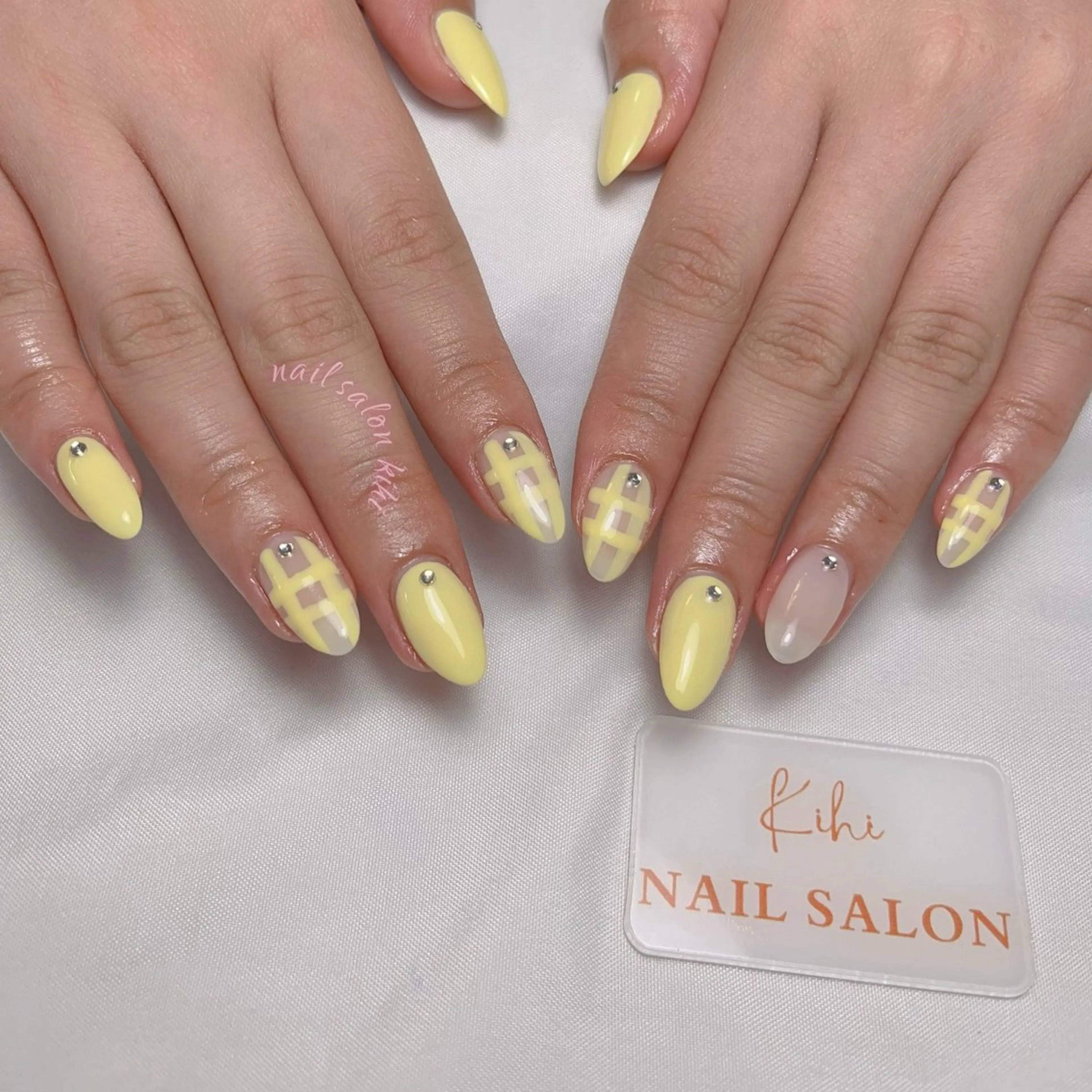 ネイル アートネイル フレンチネイル ジェルネイル グラデーション 韓国ネイル ハンドネイル さくら💮💮 【オフ無料】のネイルデザイン