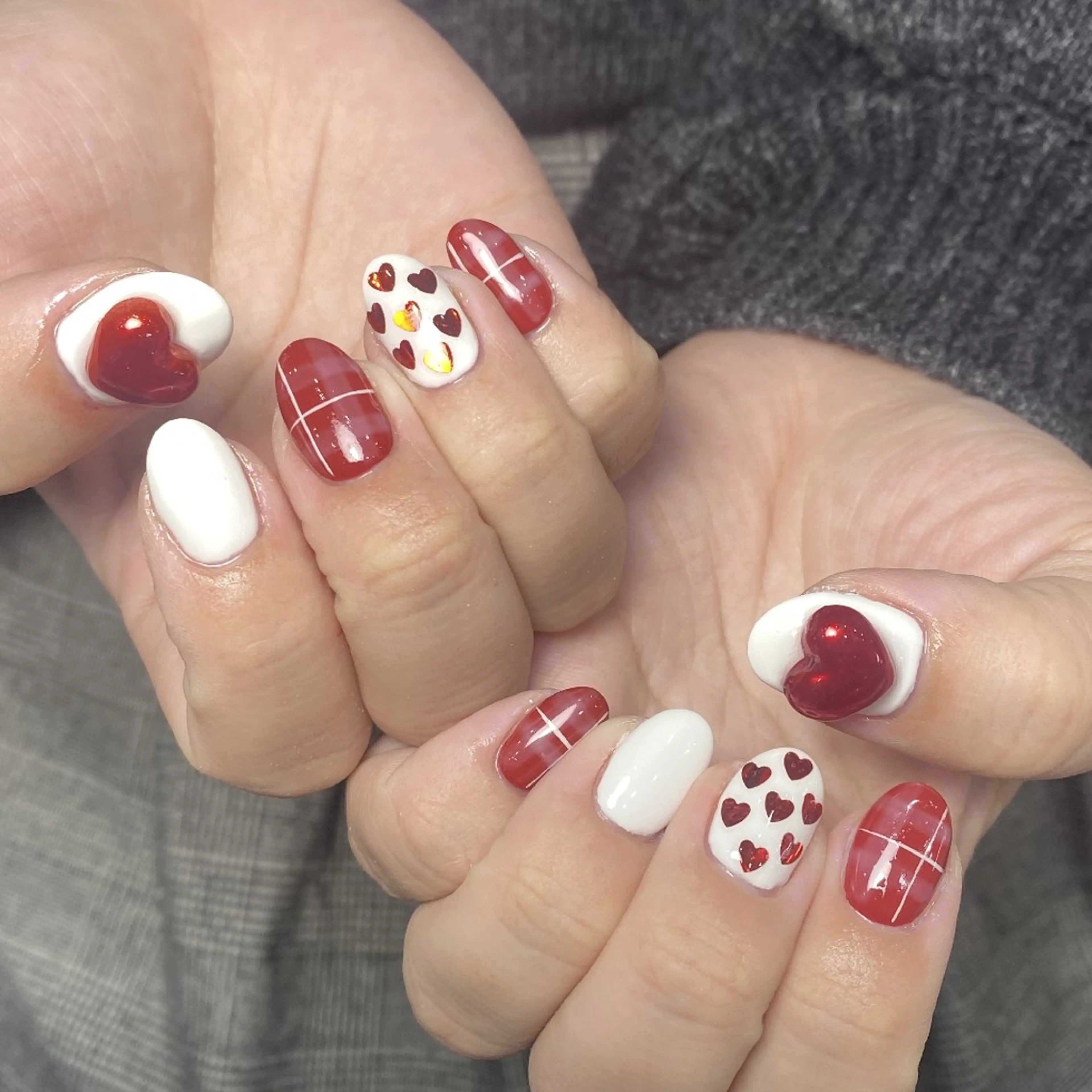ネイル チークネイル フレンチネイル ジェルネイル ガラスフレンチ キラキラネイル ハンドネイル UM Nail Salonのネイルデザイン