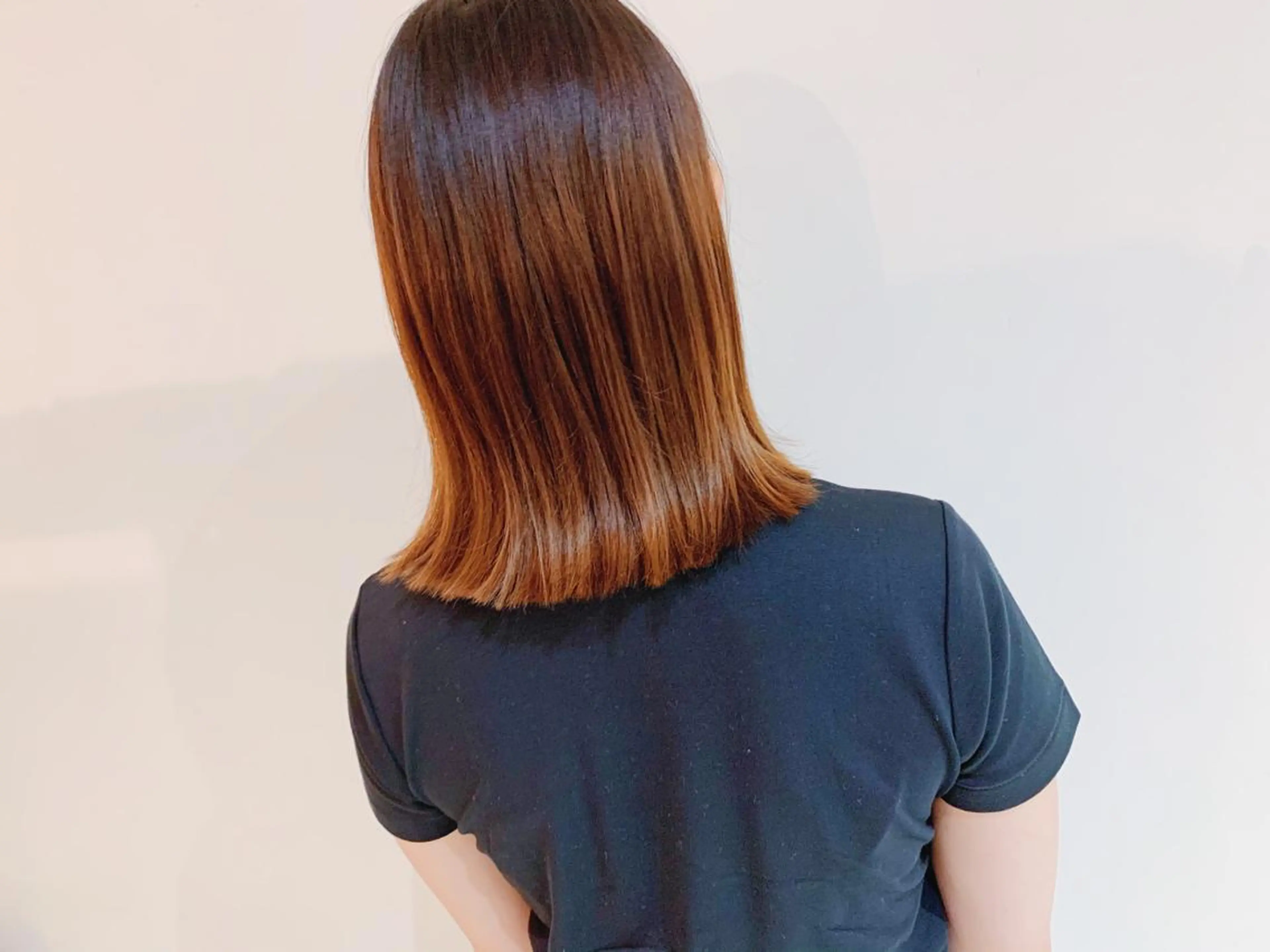 ミディアム カラー 縮毛矯正 タカハシ ハヤトのヘアスタイル