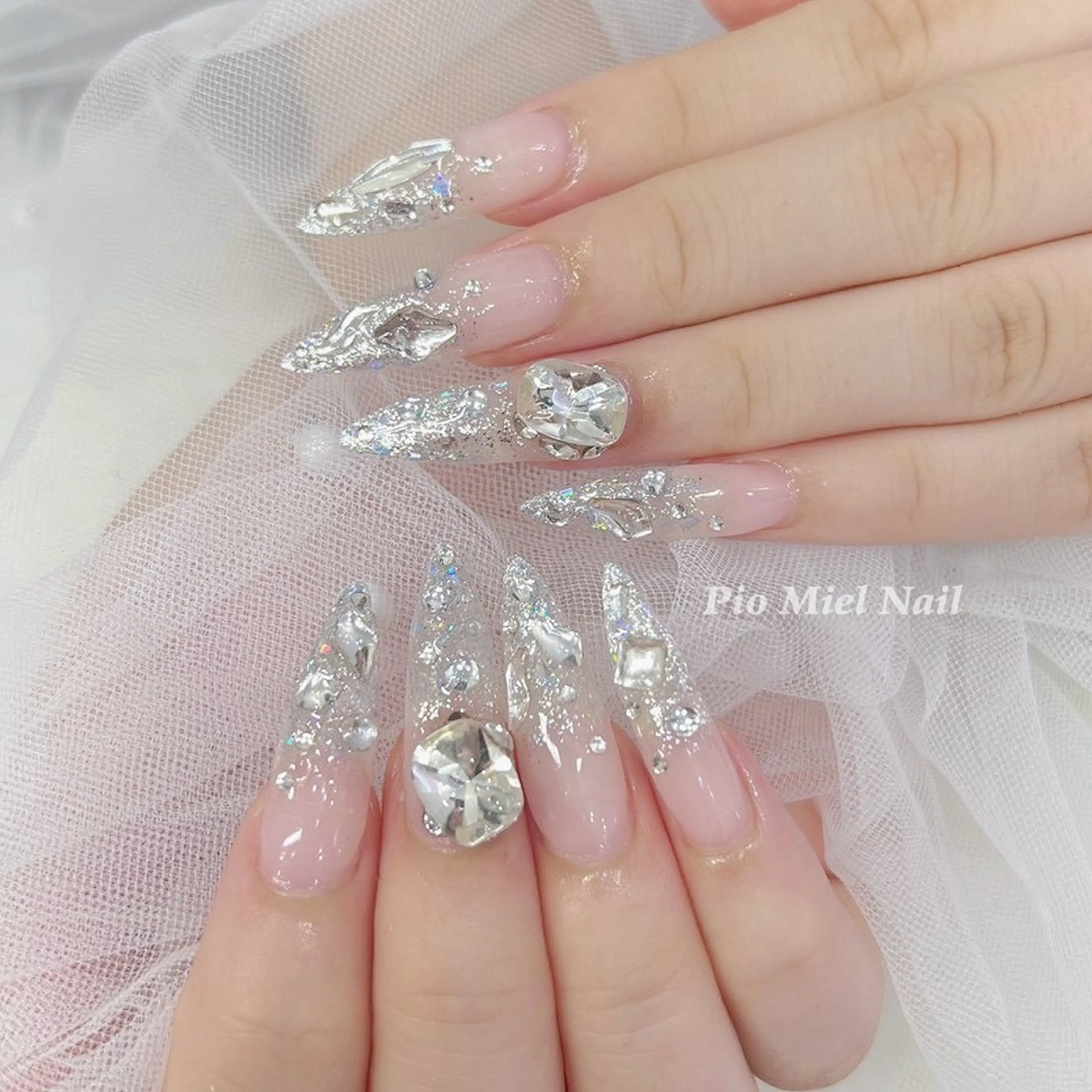 ネイル フレンチネイル 韓国ネイル マグネットネイル ニュアンスネイル ワンカラーネイル Pio Mielのネイルデザイン