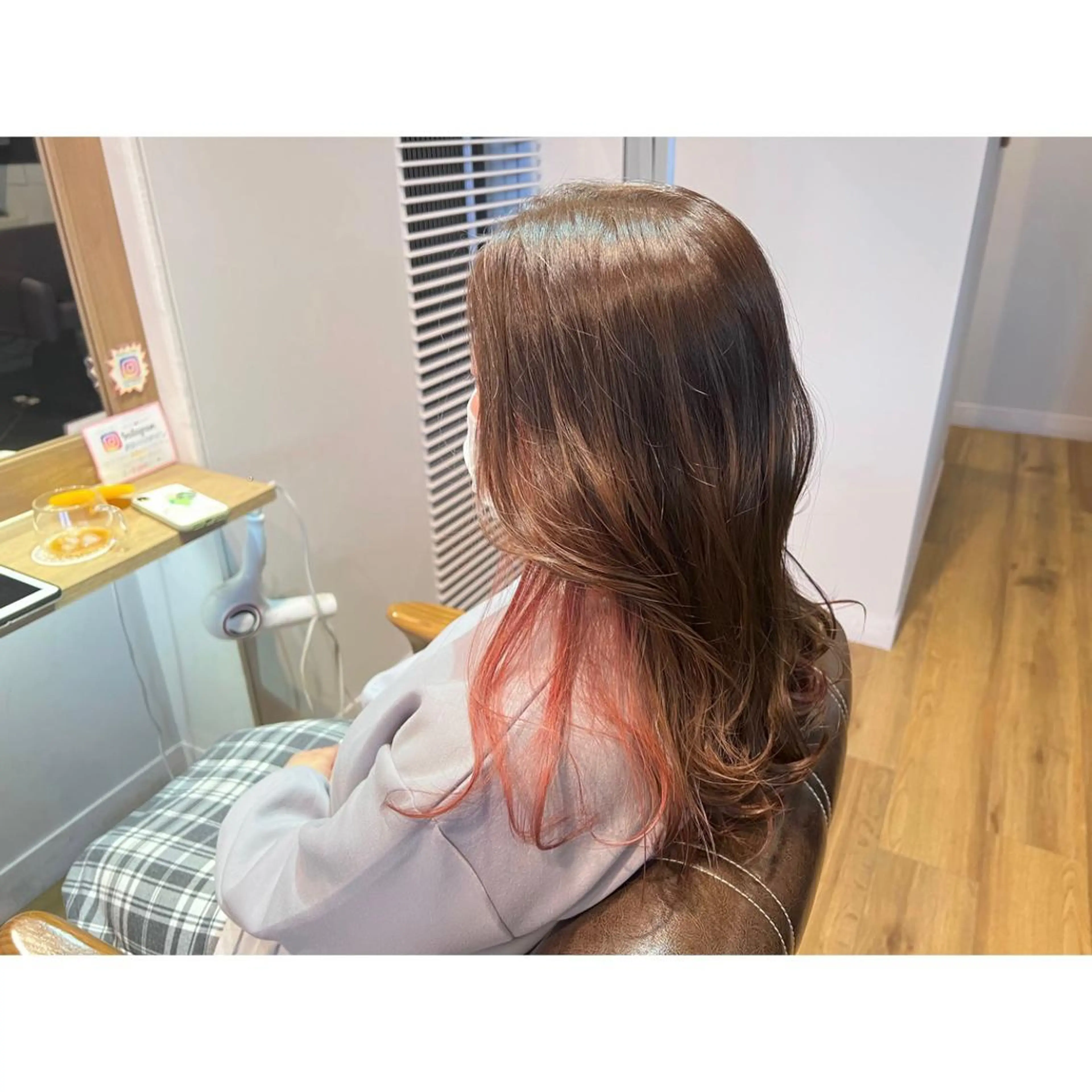 ロング カラー ベージュカラー ピンクカラー ピンクベージュ ヘアカラー トリートメント ツキダテ ユイのヘアスタイル